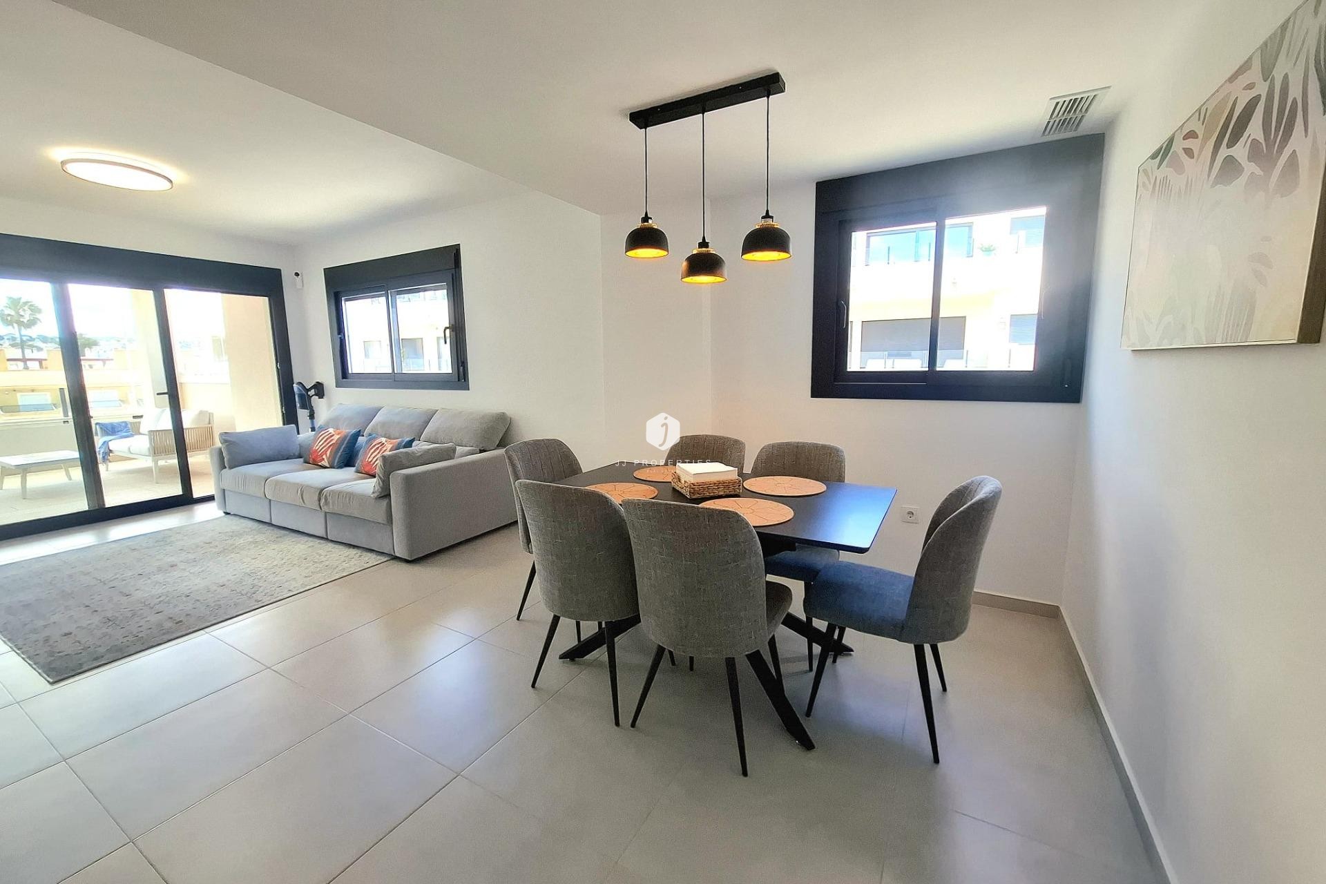 Aus zweiter Hand - Wohnung -
Orihuela Costa - Villamartín