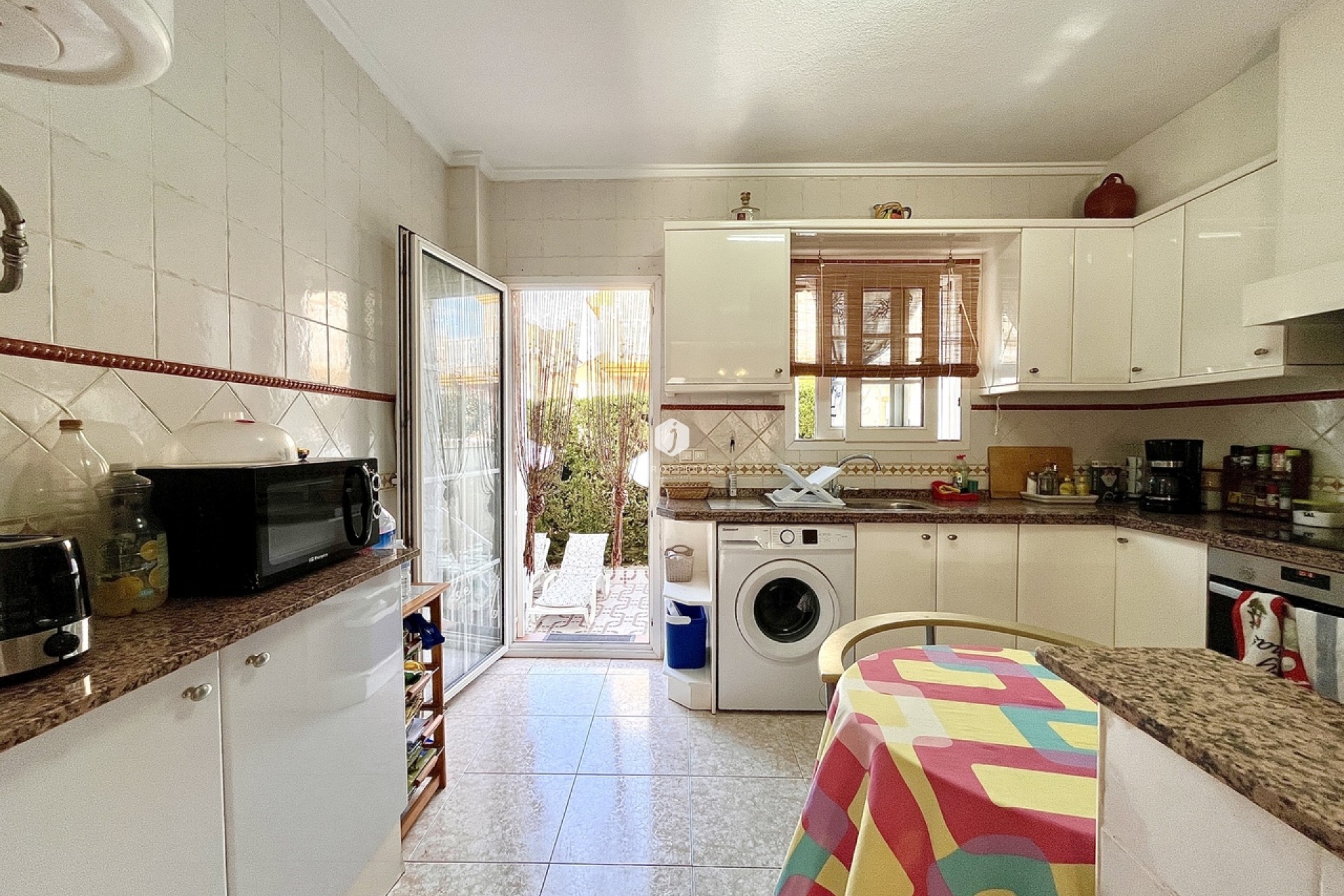 Aus zweiter Hand - Wohnung -
Playa Flamenca - Costa Blanca