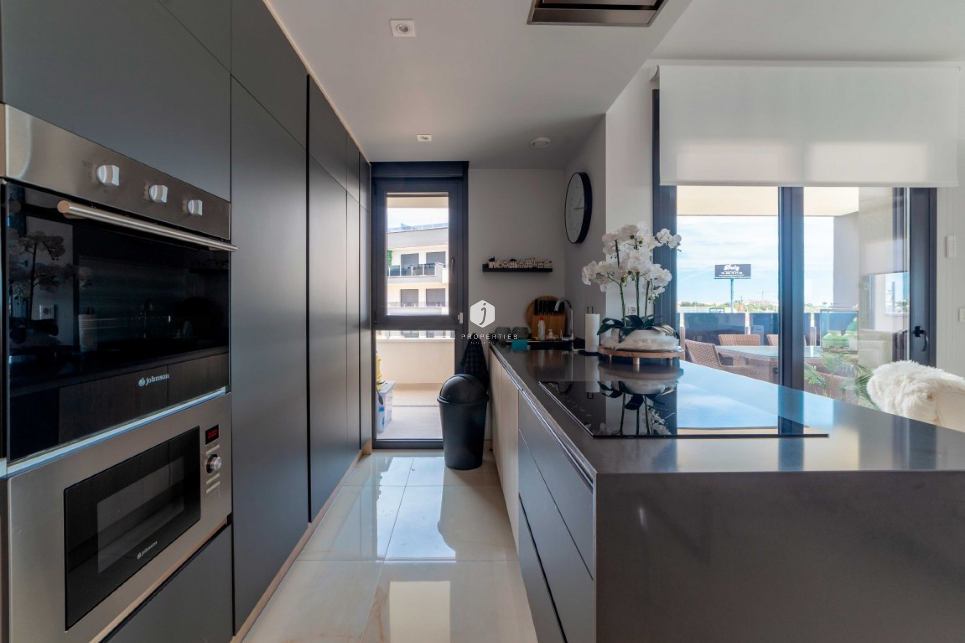 Aus zweiter Hand - Wohnung -
Playa Flamenca - Costa Blanca