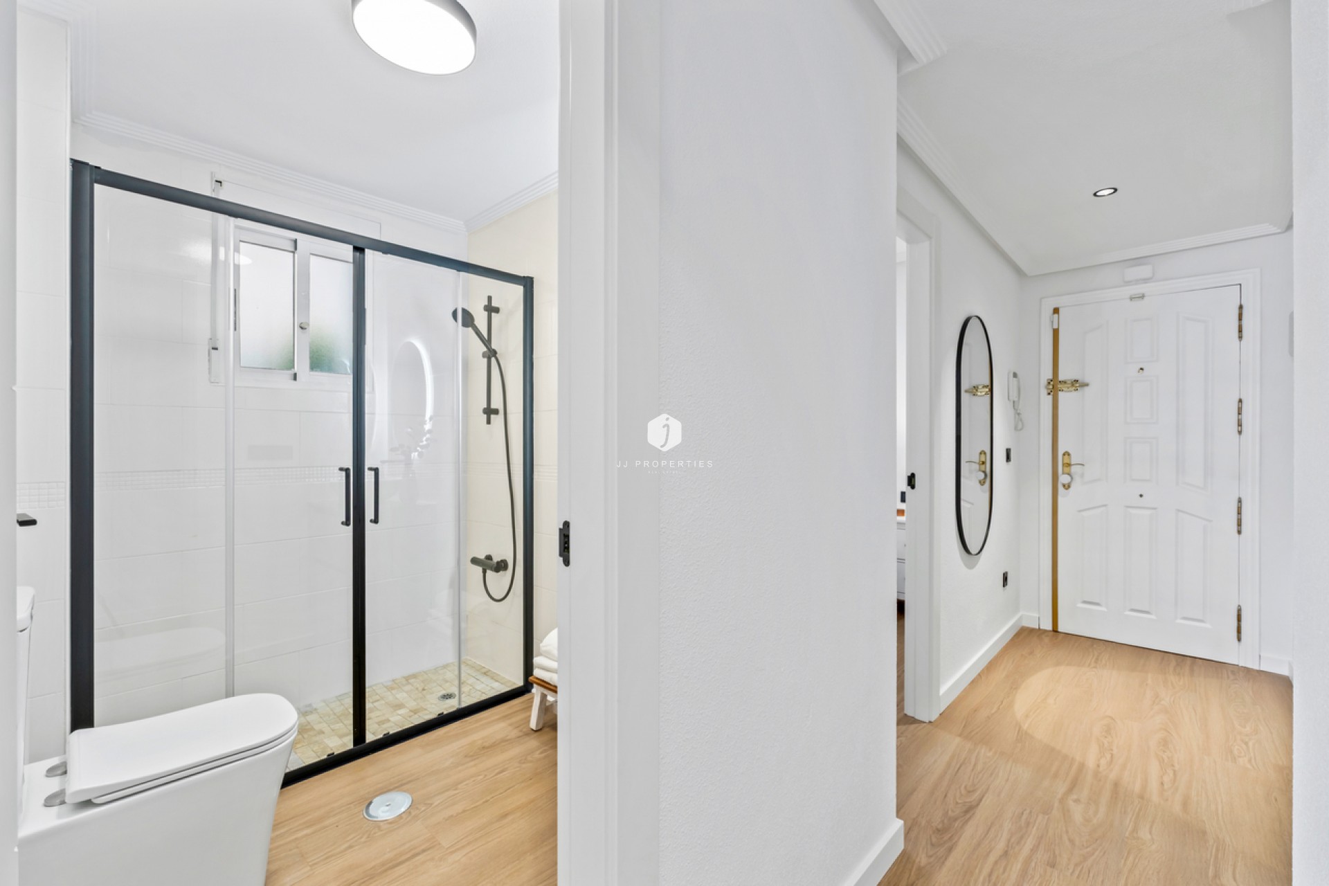 Aus zweiter Hand - Wohnung -
Playa Flamenca - Costa Blanca