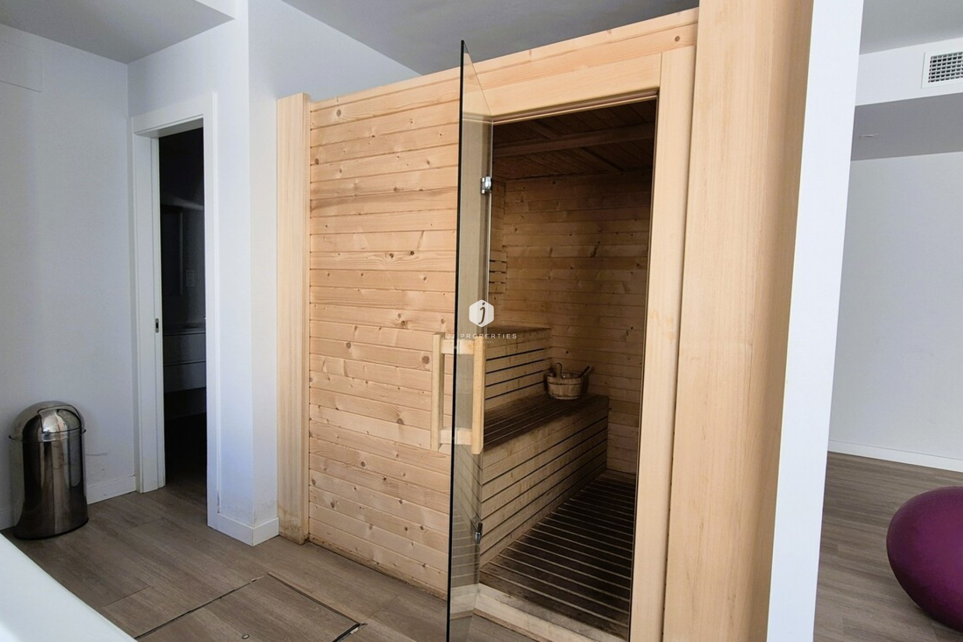 Aus zweiter Hand - Wohnung -
Playa Flamenca - Costa Blanca