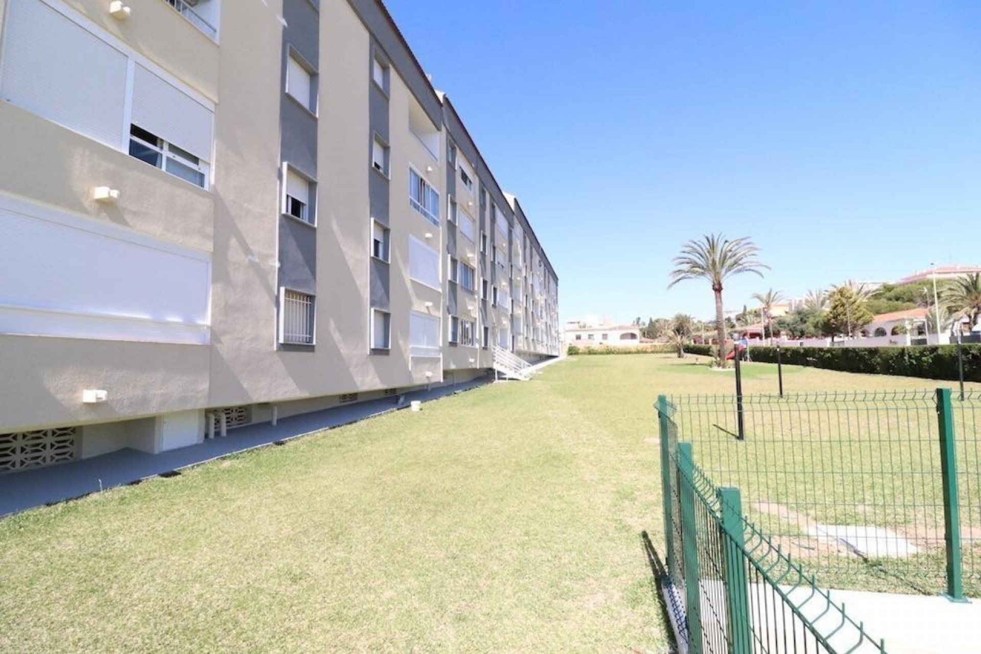 Aus zweiter Hand - Wohnung -
Punta Prima - Costa Blanca