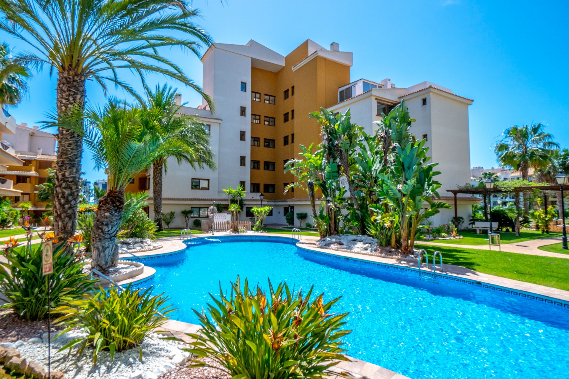 Aus zweiter Hand - Wohnung -
Punta Prima - Costa Blanca