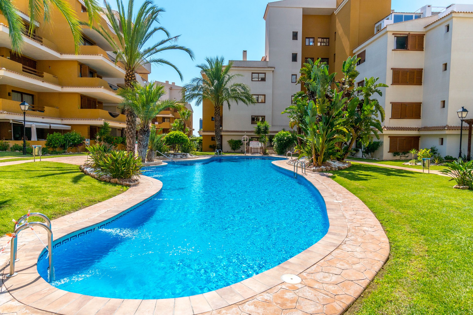 Aus zweiter Hand - Wohnung -
Punta Prima - Costa Blanca