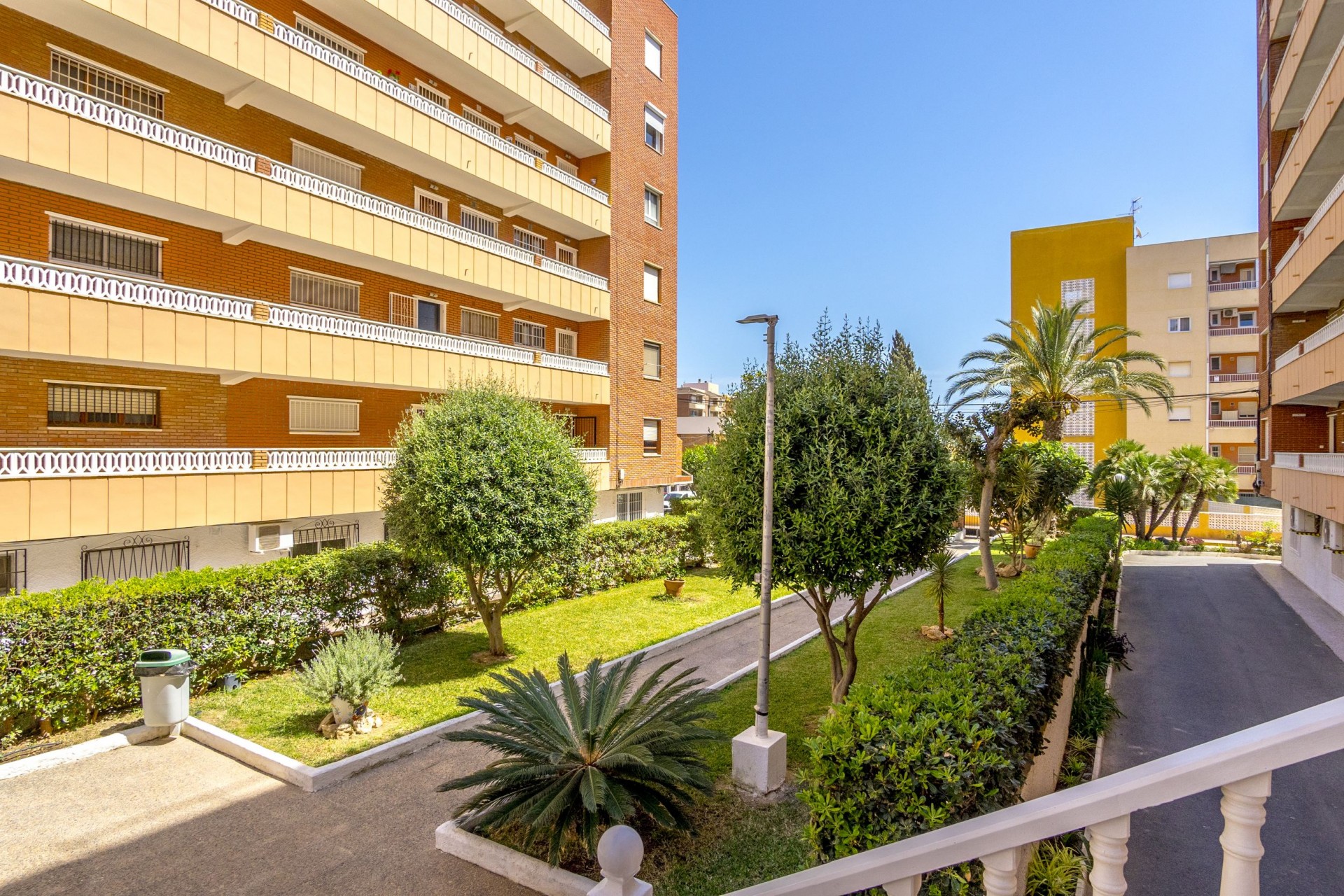 Aus zweiter Hand - Wohnung -
Punta Prima - Costa Blanca