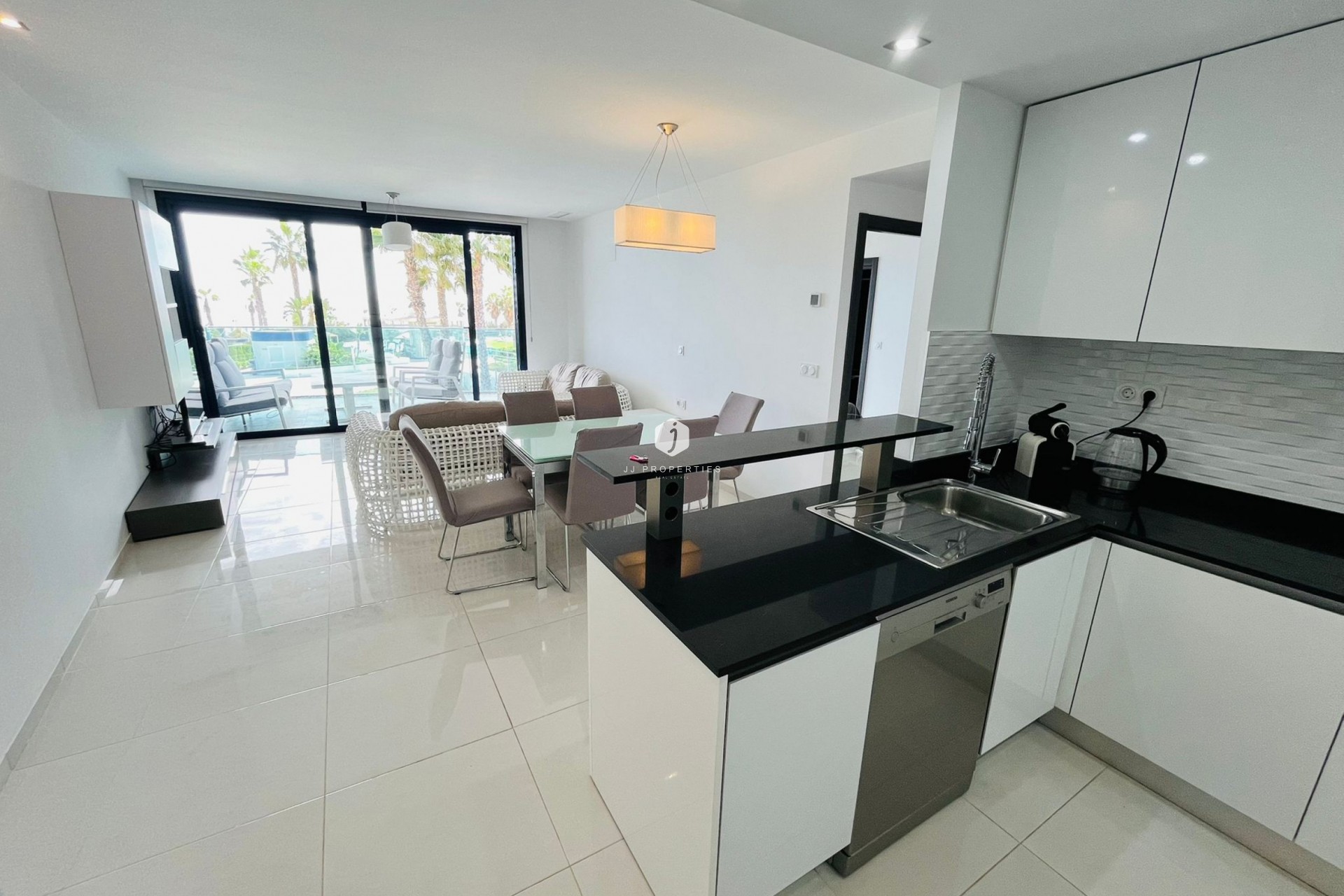 Aus zweiter Hand - Wohnung -
Punta Prima - Costa Blanca