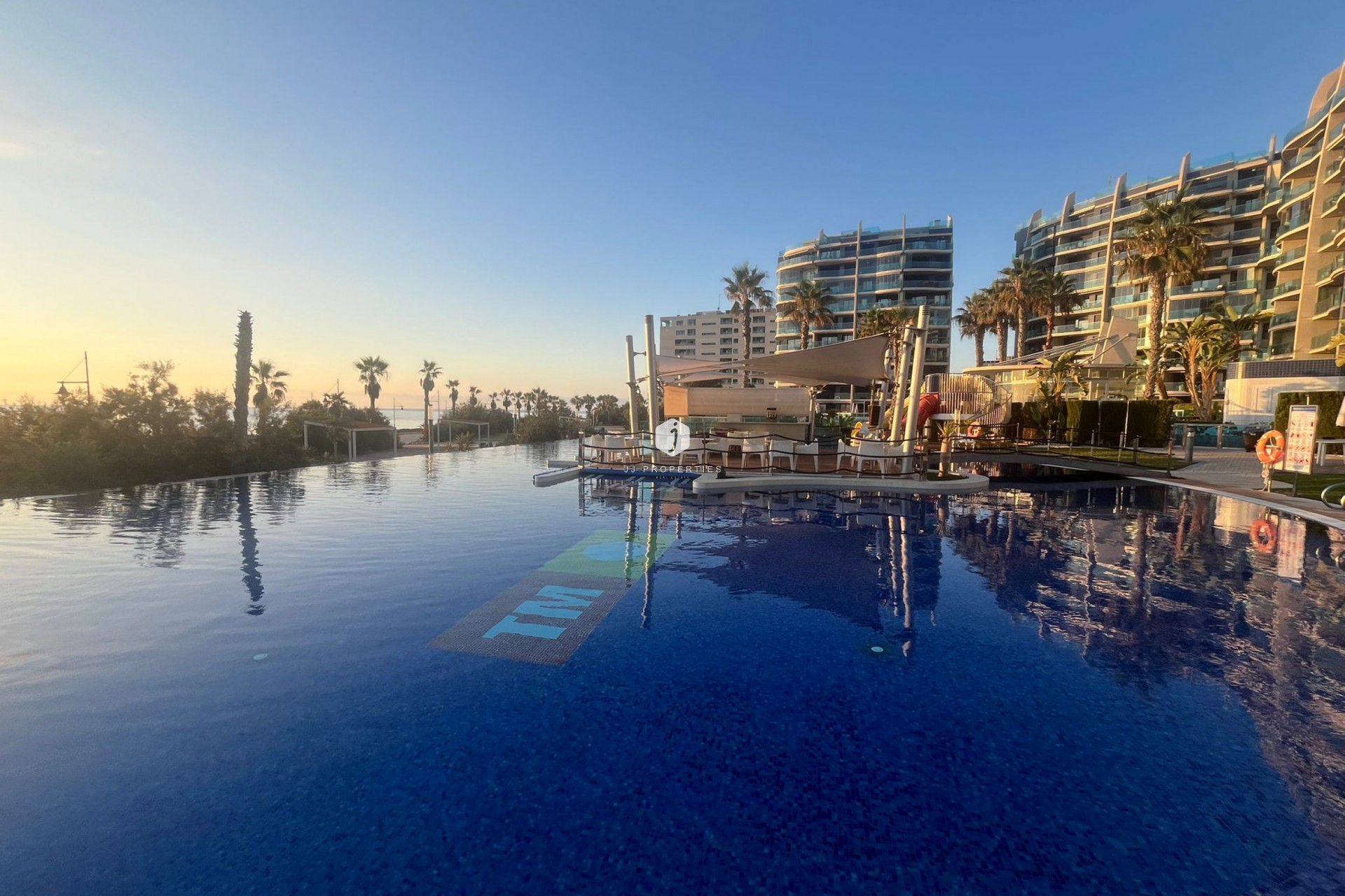 Aus zweiter Hand - Wohnung -
Punta Prima - Costa Blanca