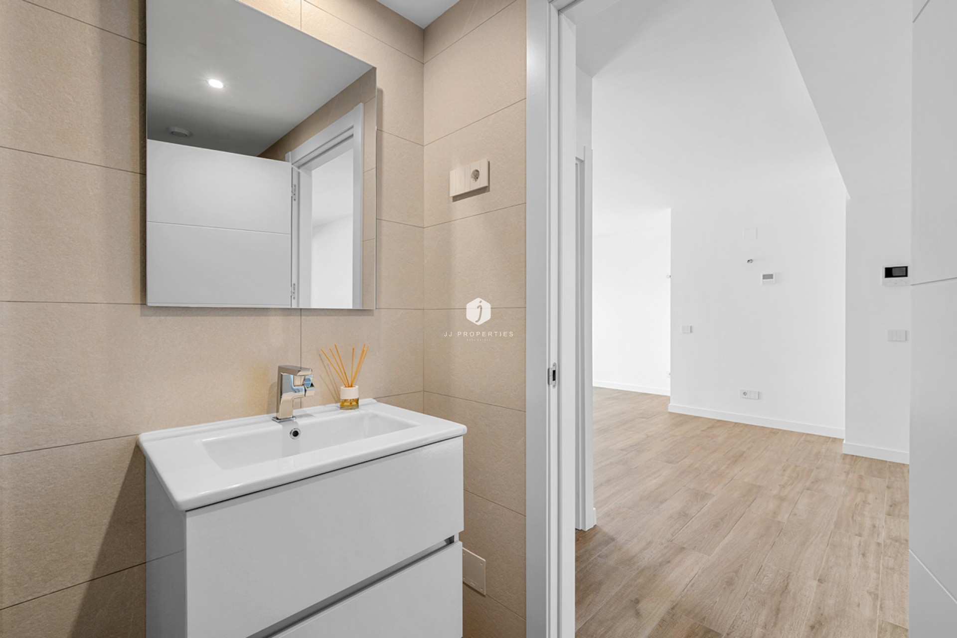 Aus zweiter Hand - Wohnung -
Punta Prima - Costa Blanca