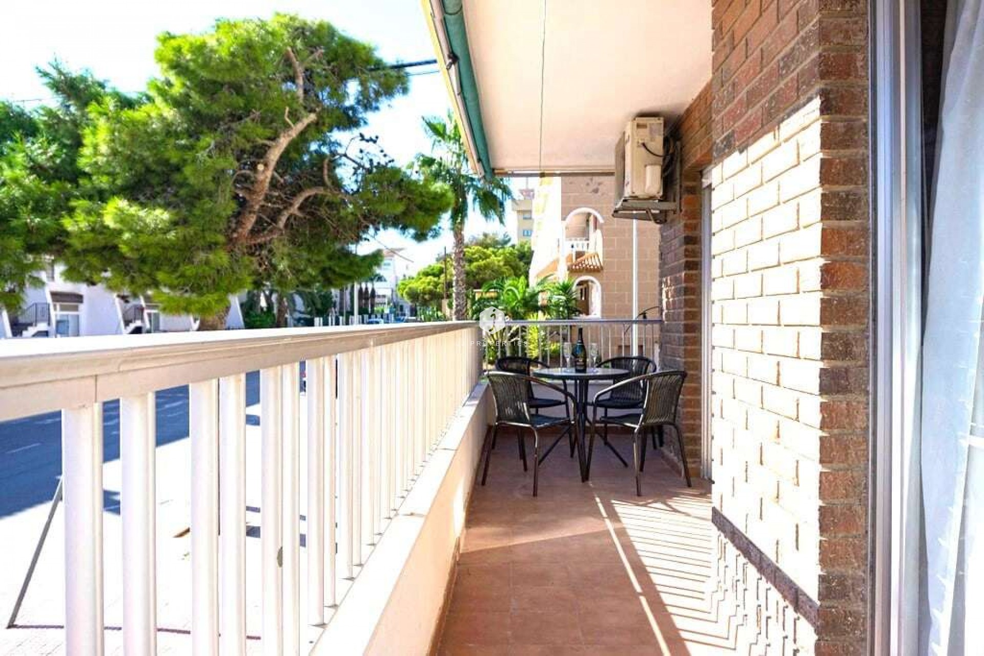 Aus zweiter Hand - Wohnung -
Punta Prima - Costa Blanca