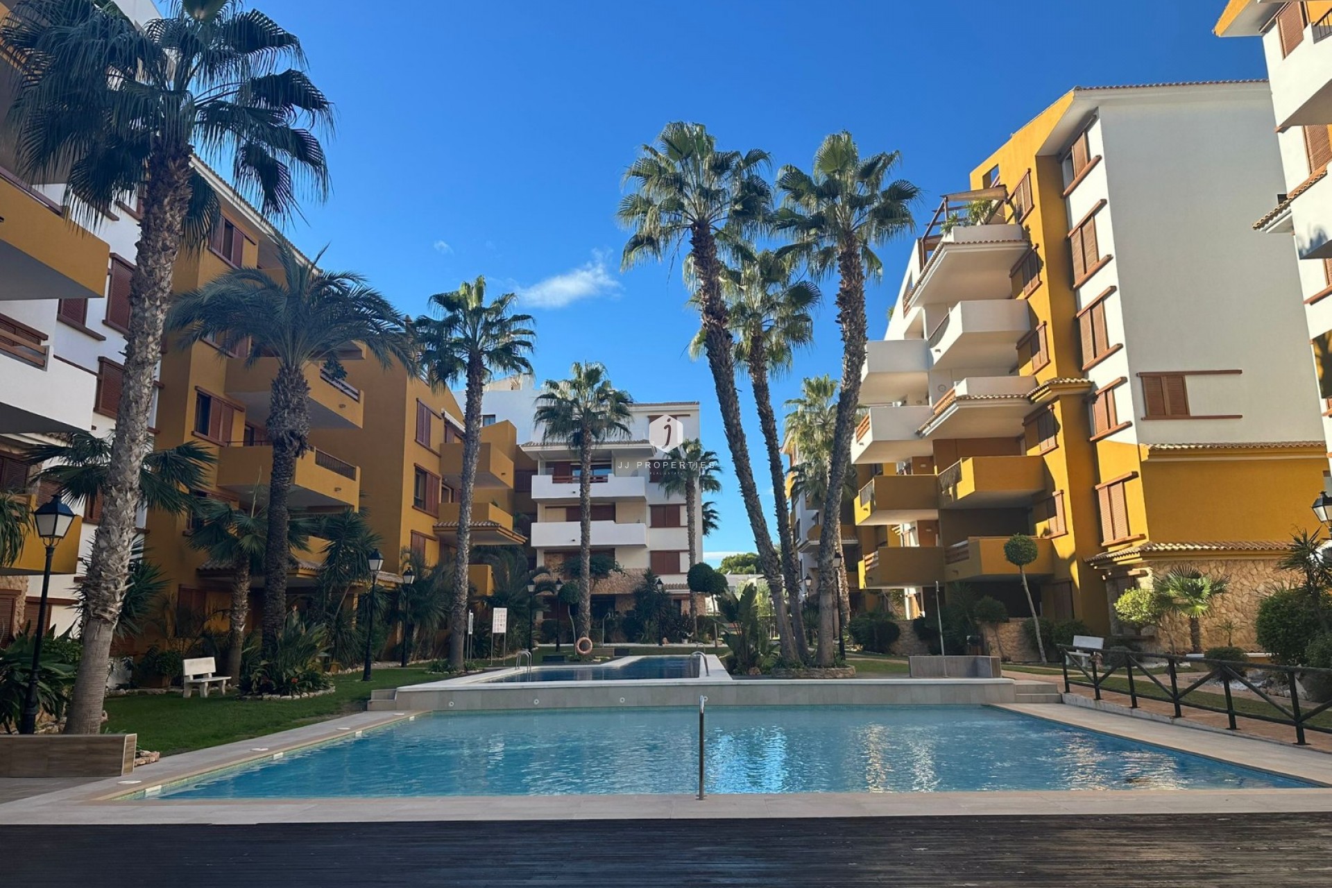 Aus zweiter Hand - Wohnung -
Punta Prima - Costa Blanca