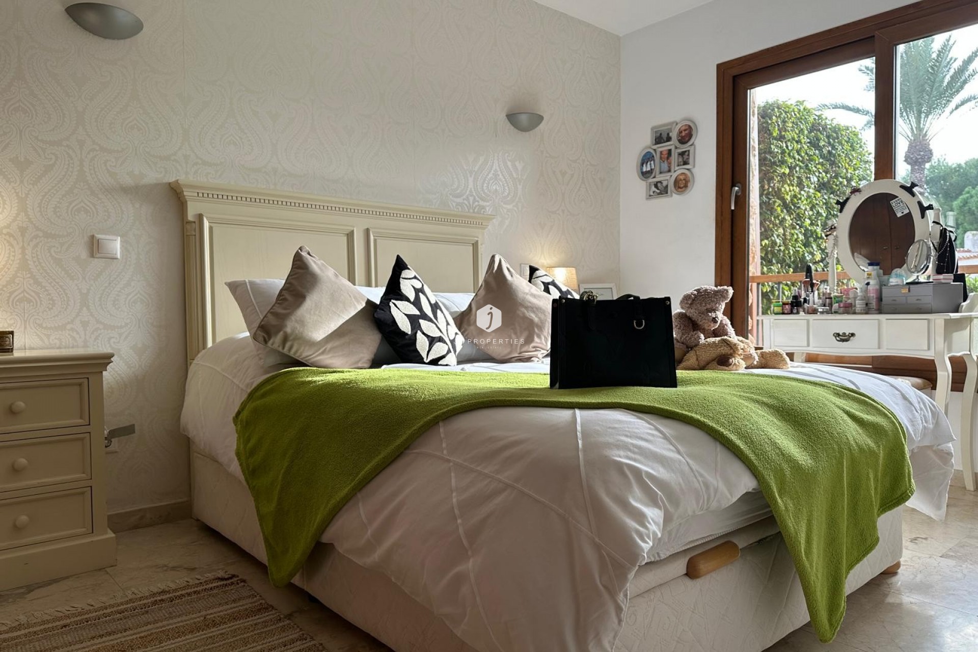 Aus zweiter Hand - Wohnung -
Punta Prima - Costa Blanca