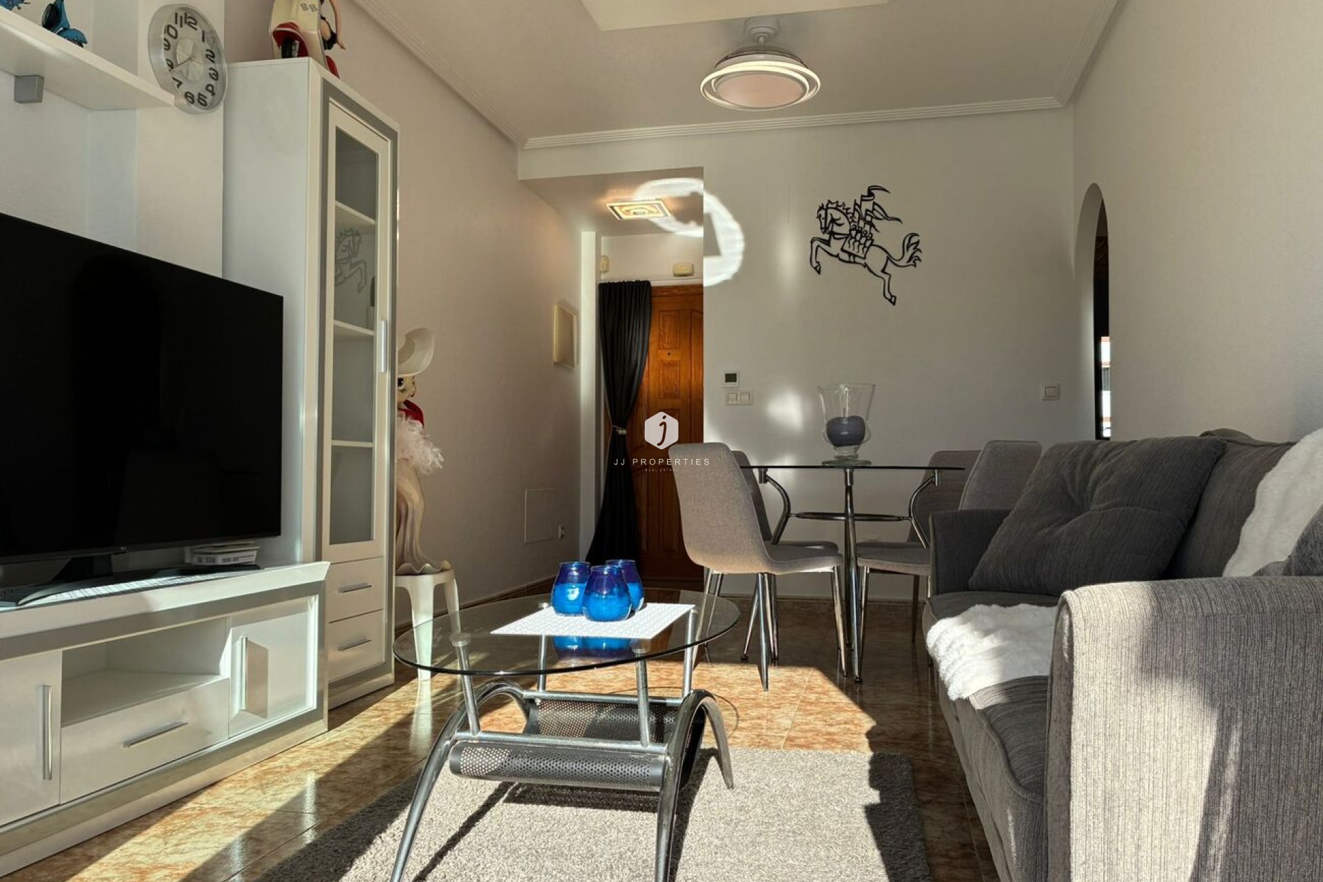 Aus zweiter Hand - Wohnung -
Punta Prima - Costa Blanca