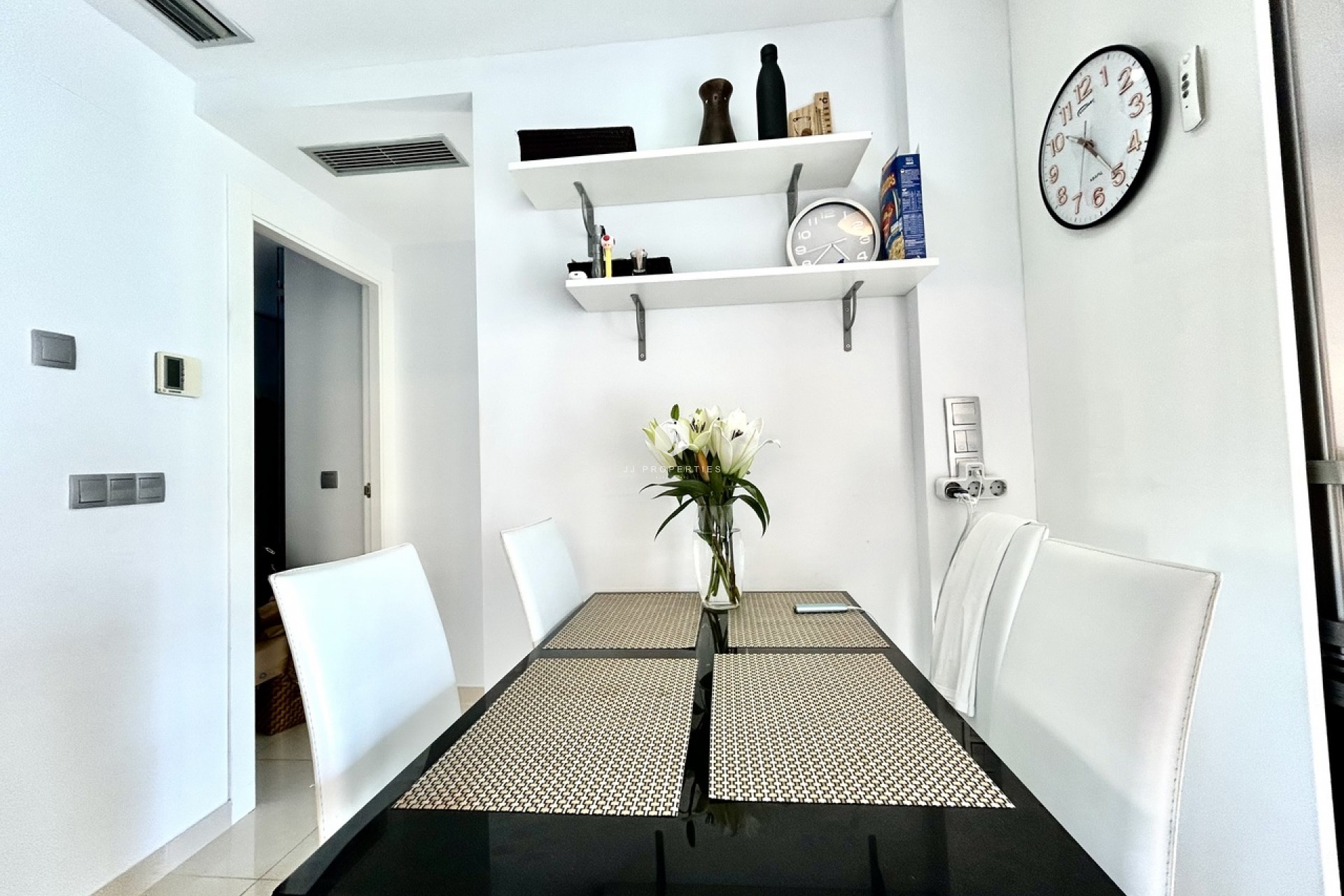 Aus zweiter Hand - Wohnung -
Punta Prima - Costa Blanca