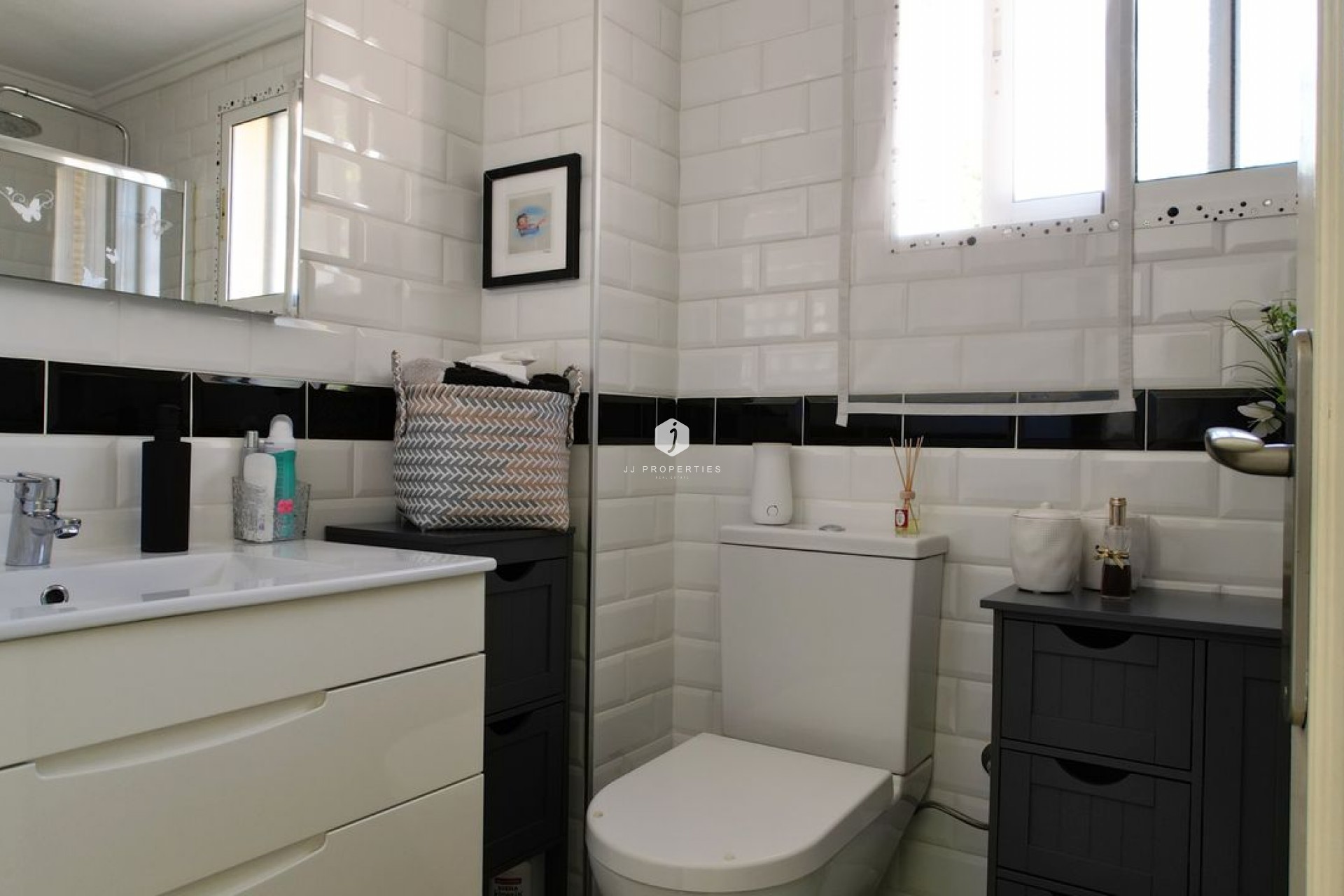 Aus zweiter Hand - Wohnung -
Rojales - Inland