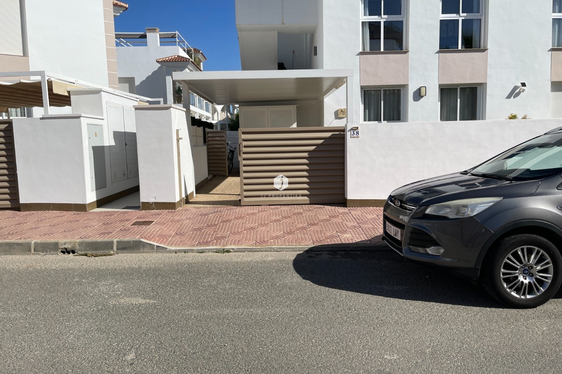 Aus zweiter Hand - Wohnung -
Rojales - Inland