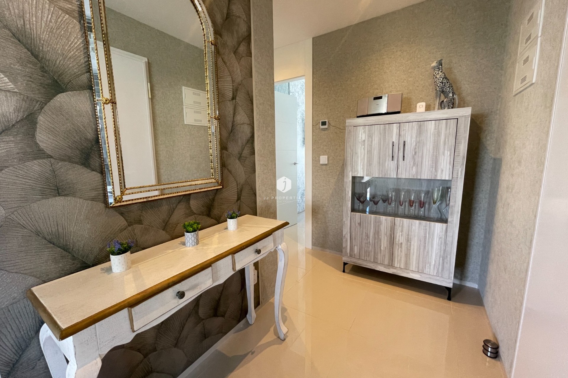 Aus zweiter Hand - Wohnung -
Rojales - Inland