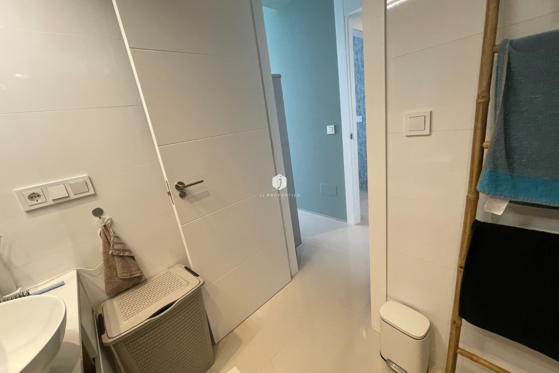 Aus zweiter Hand - Wohnung -
Rojales - Inland