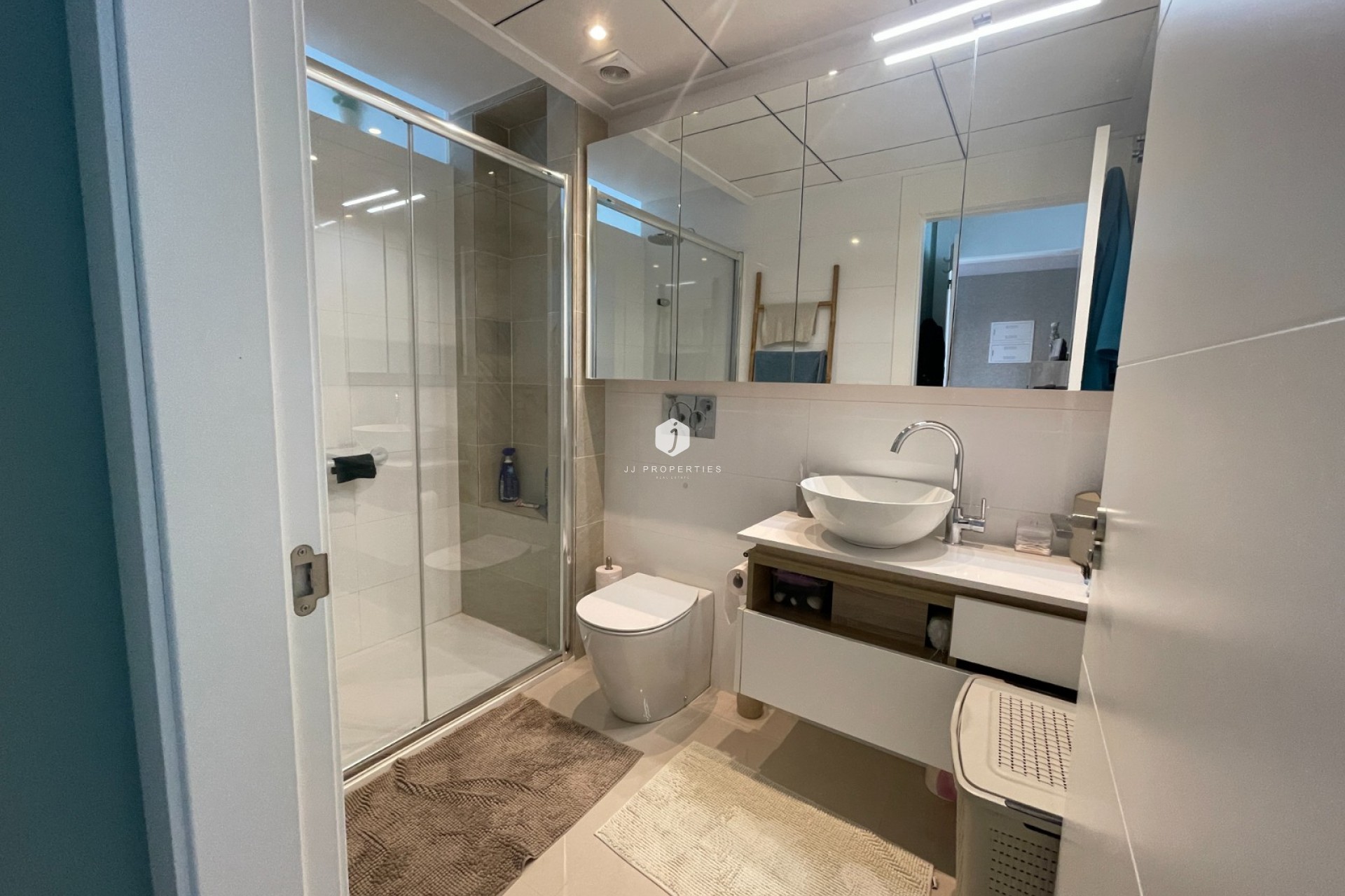 Aus zweiter Hand - Wohnung -
Rojales - Inland