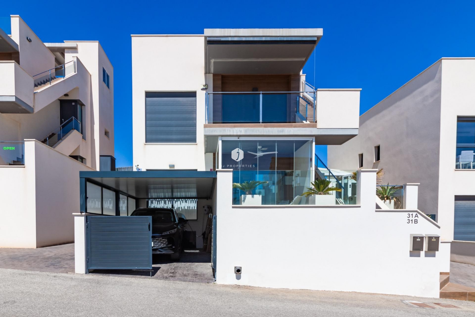 Aus zweiter Hand - Wohnung -
San Miguel de Salinas - Bellavista