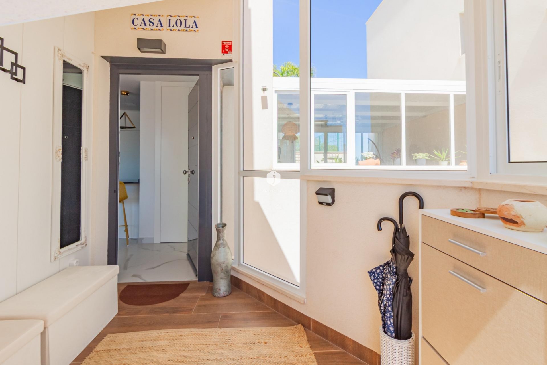 Aus zweiter Hand - Wohnung -
San Miguel de Salinas - Bellavista