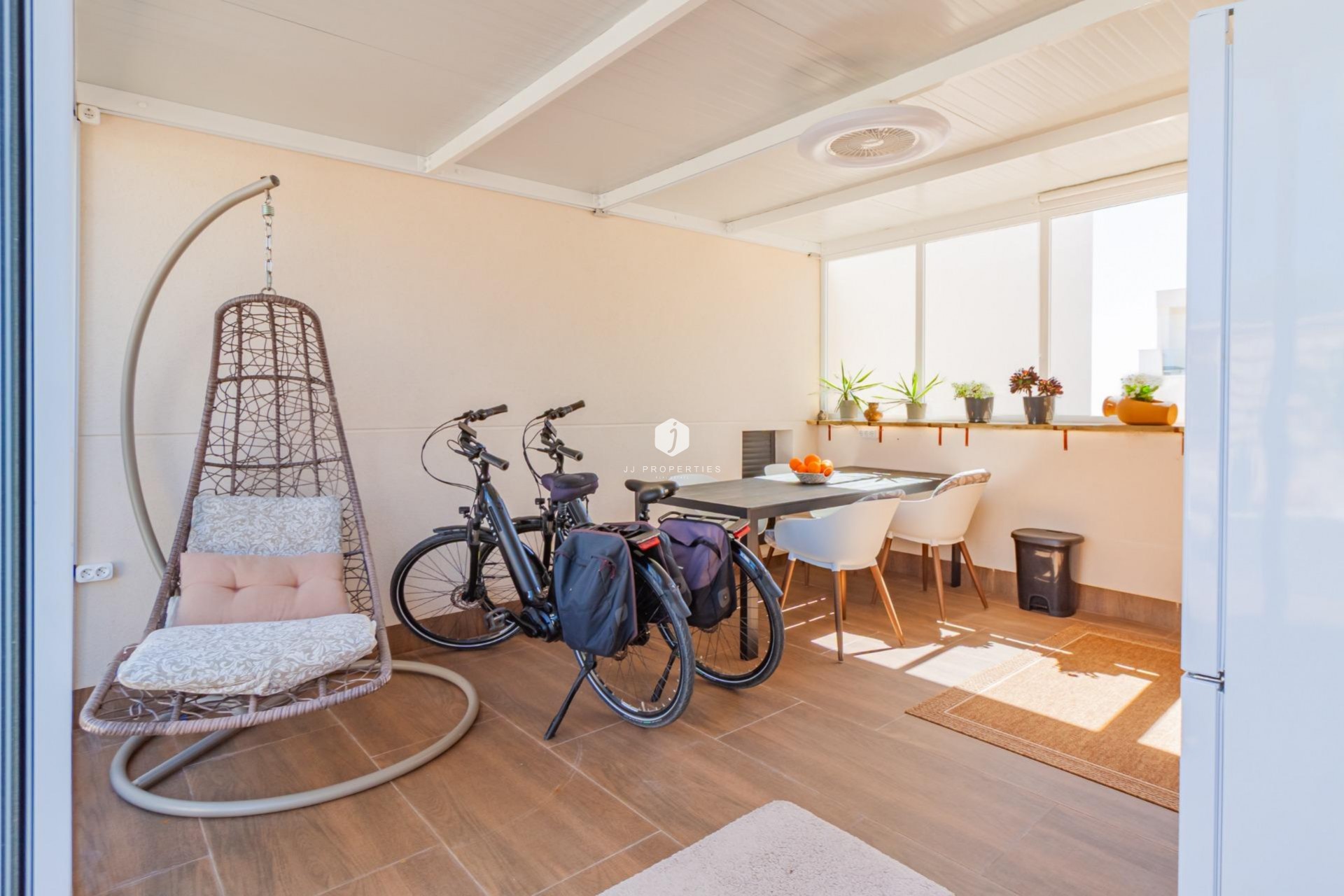 Aus zweiter Hand - Wohnung -
San Miguel de Salinas - Bellavista