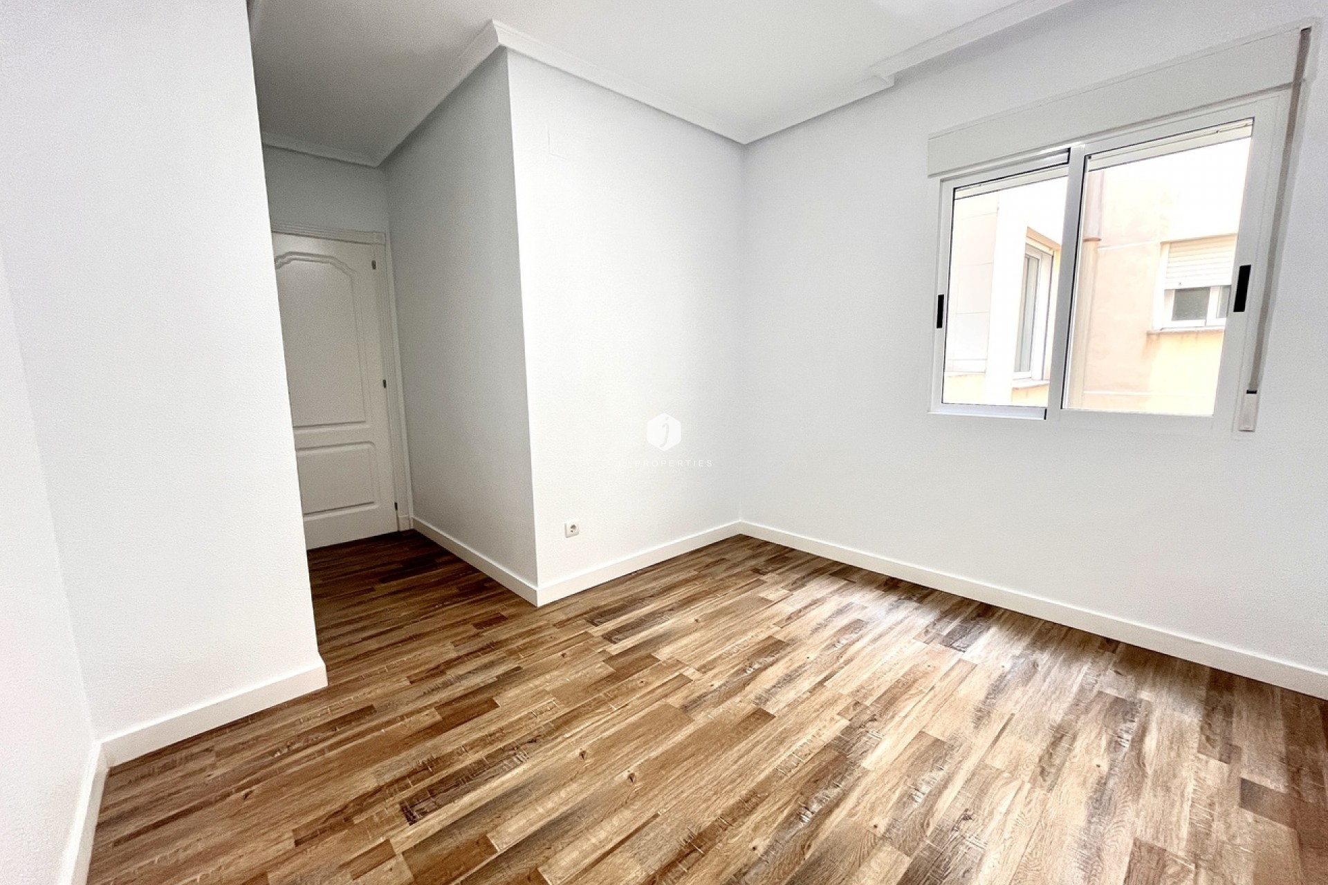 Aus zweiter Hand - Wohnung -
San Miguel de Salinas - Inland