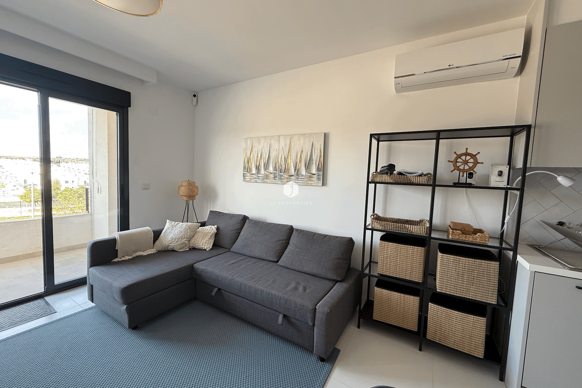 Aus zweiter Hand - Wohnung -
San Miguel de Salinas - Inland