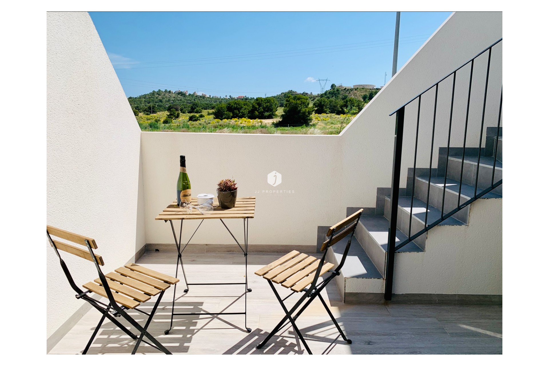 Aus zweiter Hand - Wohnung -
San Miguel de Salinas - Inland