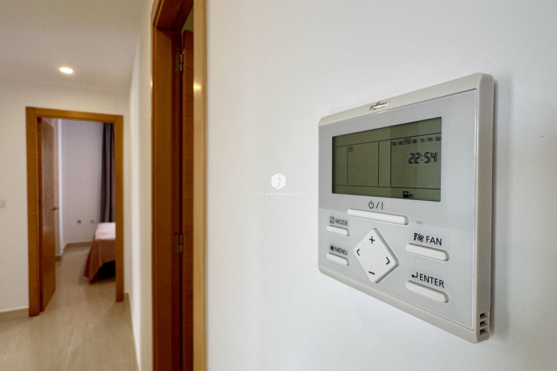 Aus zweiter Hand - Wohnung -
San Miguel de Salinas - Inland