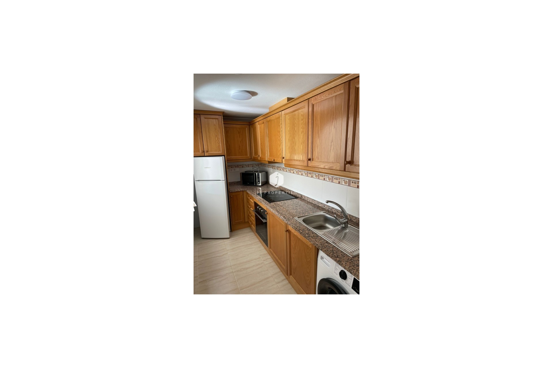 Aus zweiter Hand - Wohnung -
San Miguel de Salinas - Inland