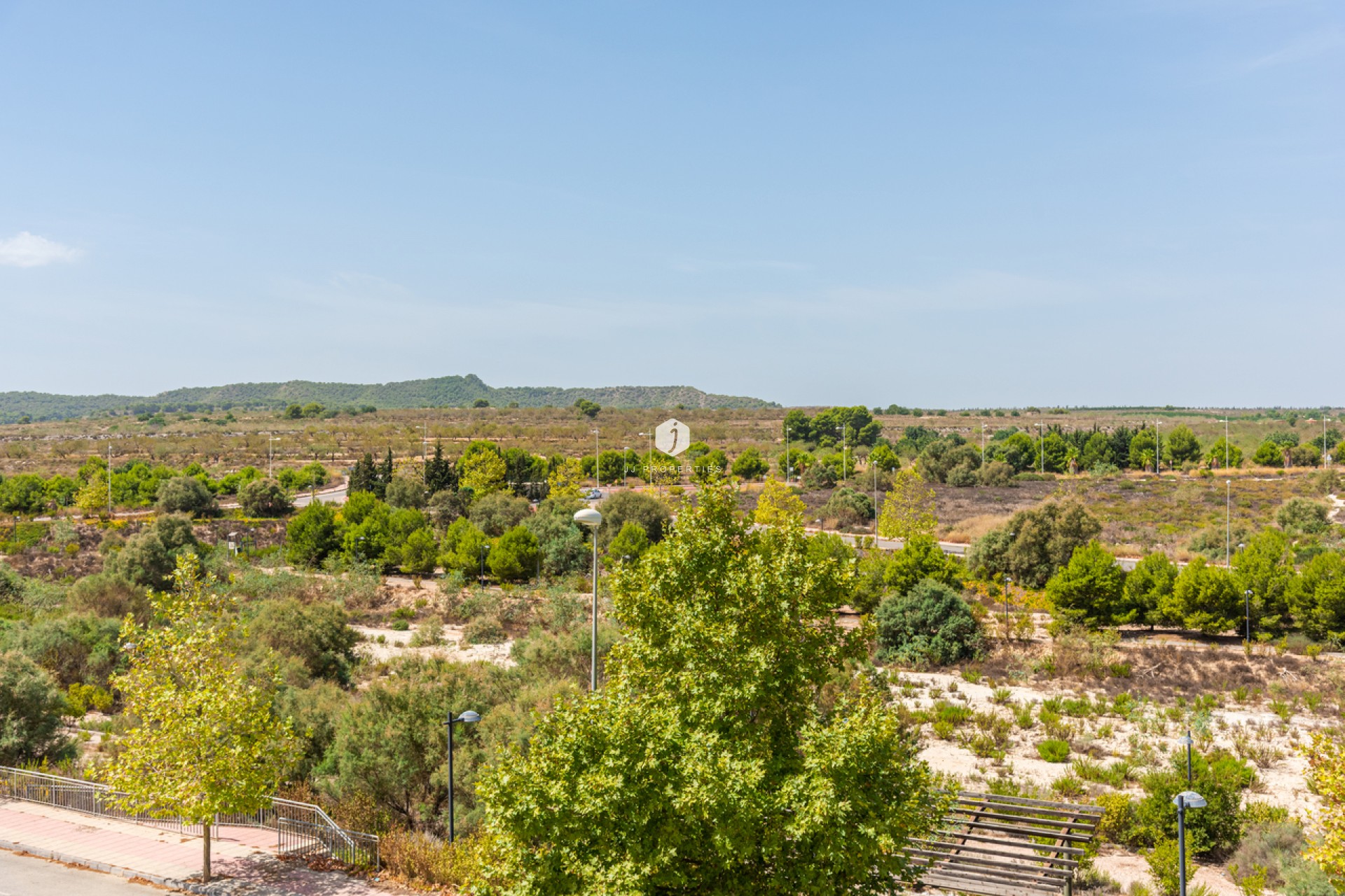 Aus zweiter Hand - Wohnung -
San Miguel de Salinas - Inland