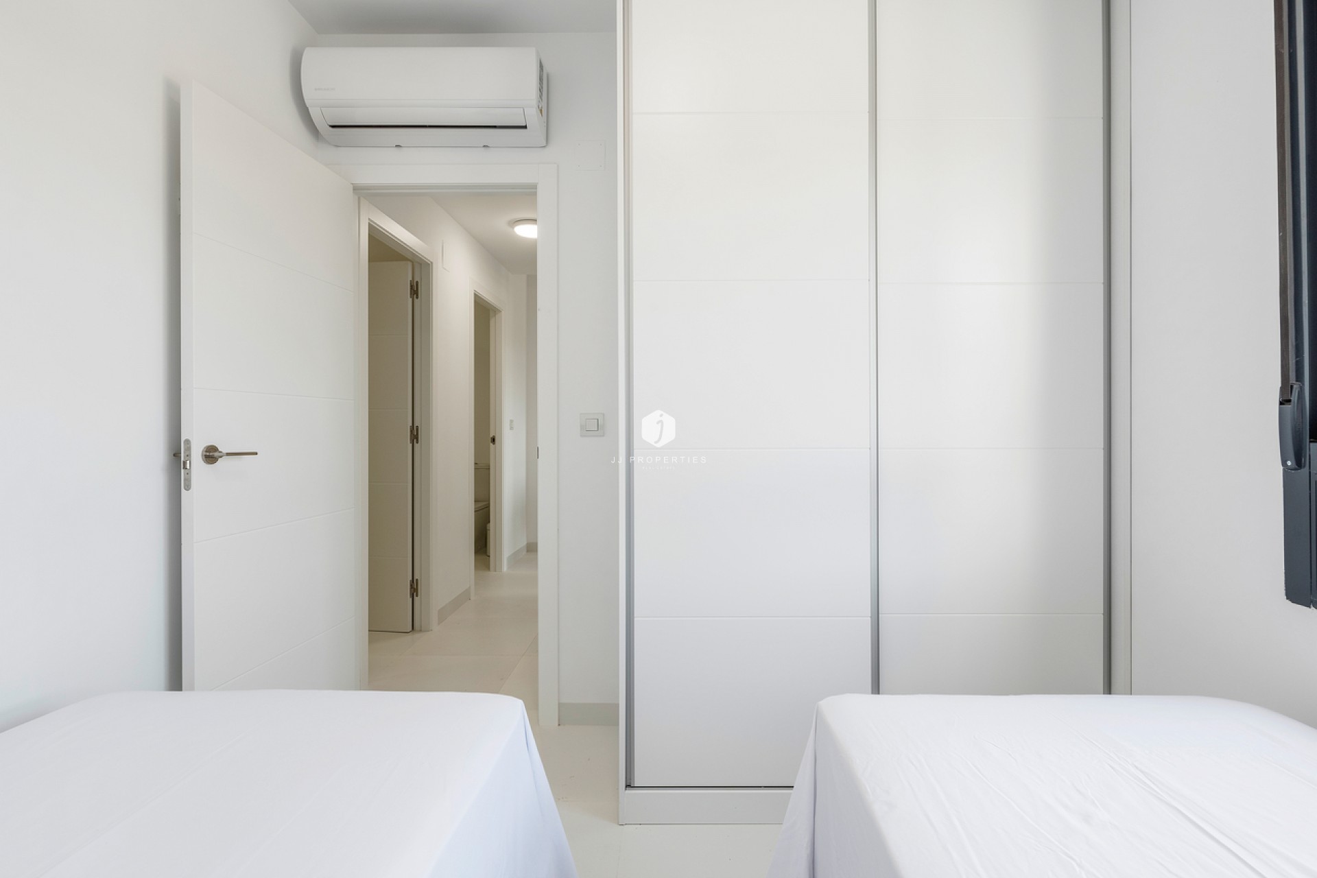 Aus zweiter Hand - Wohnung -
San Miguel de Salinas - Inland