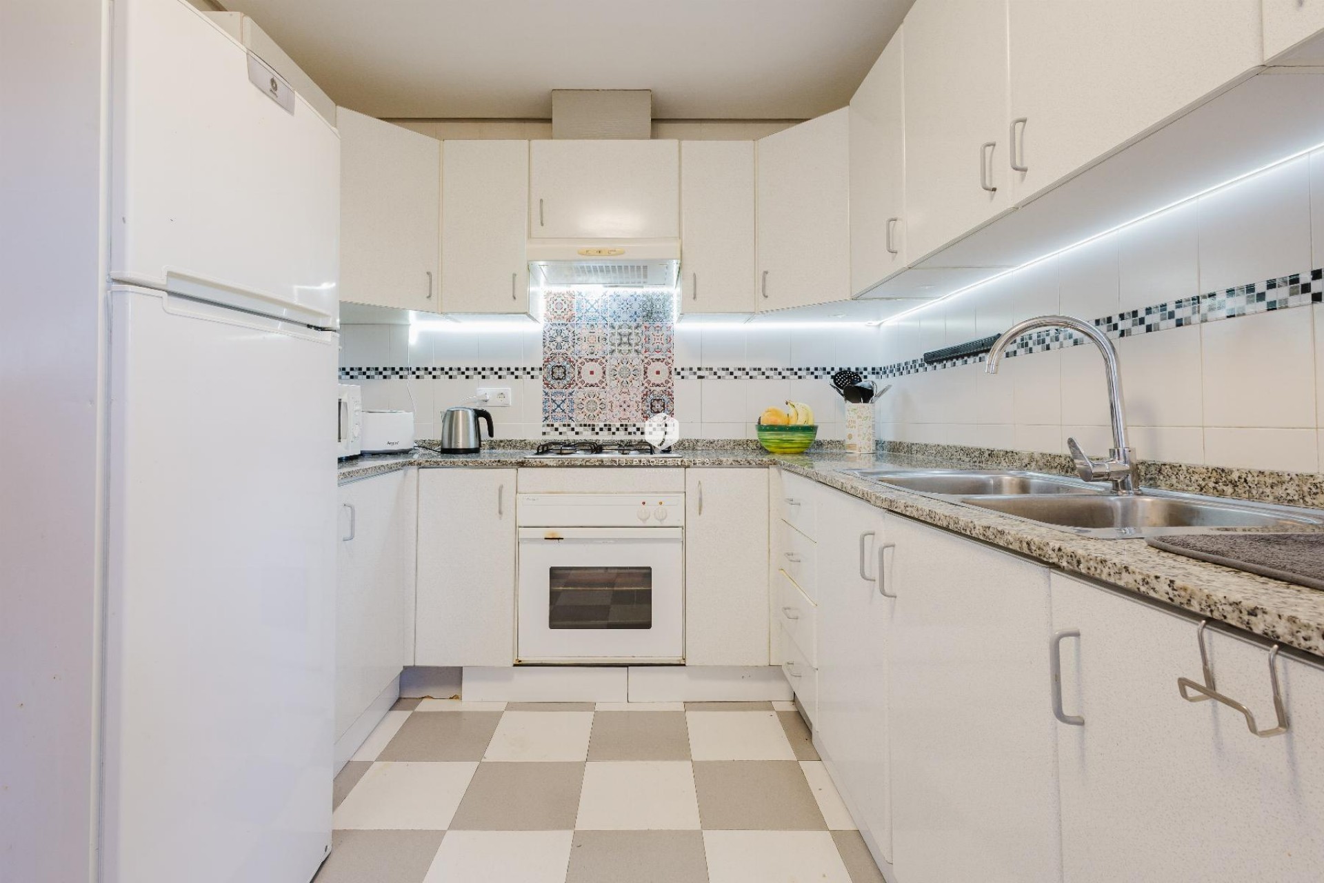 Aus zweiter Hand - Wohnung -
San Miguel de Salinas - Inland