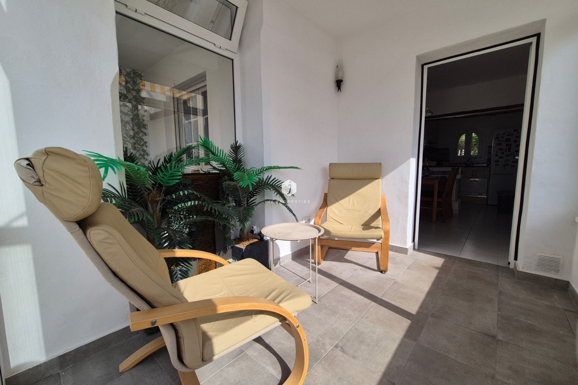 Aus zweiter Hand - Wohnung -
San Miguel de Salinas - Inland