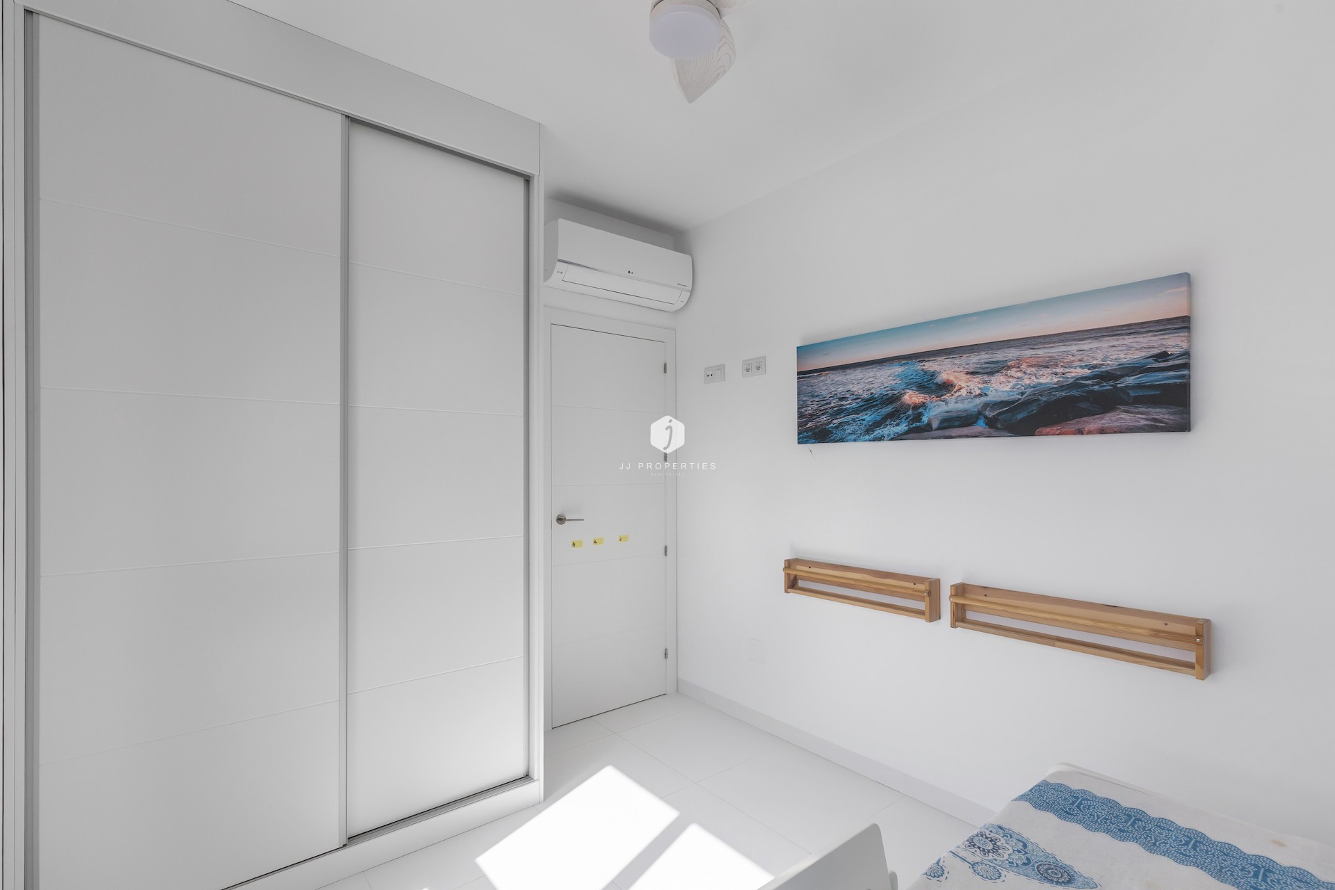 Aus zweiter Hand - Wohnung -
San Miguel de Salinas - Inland