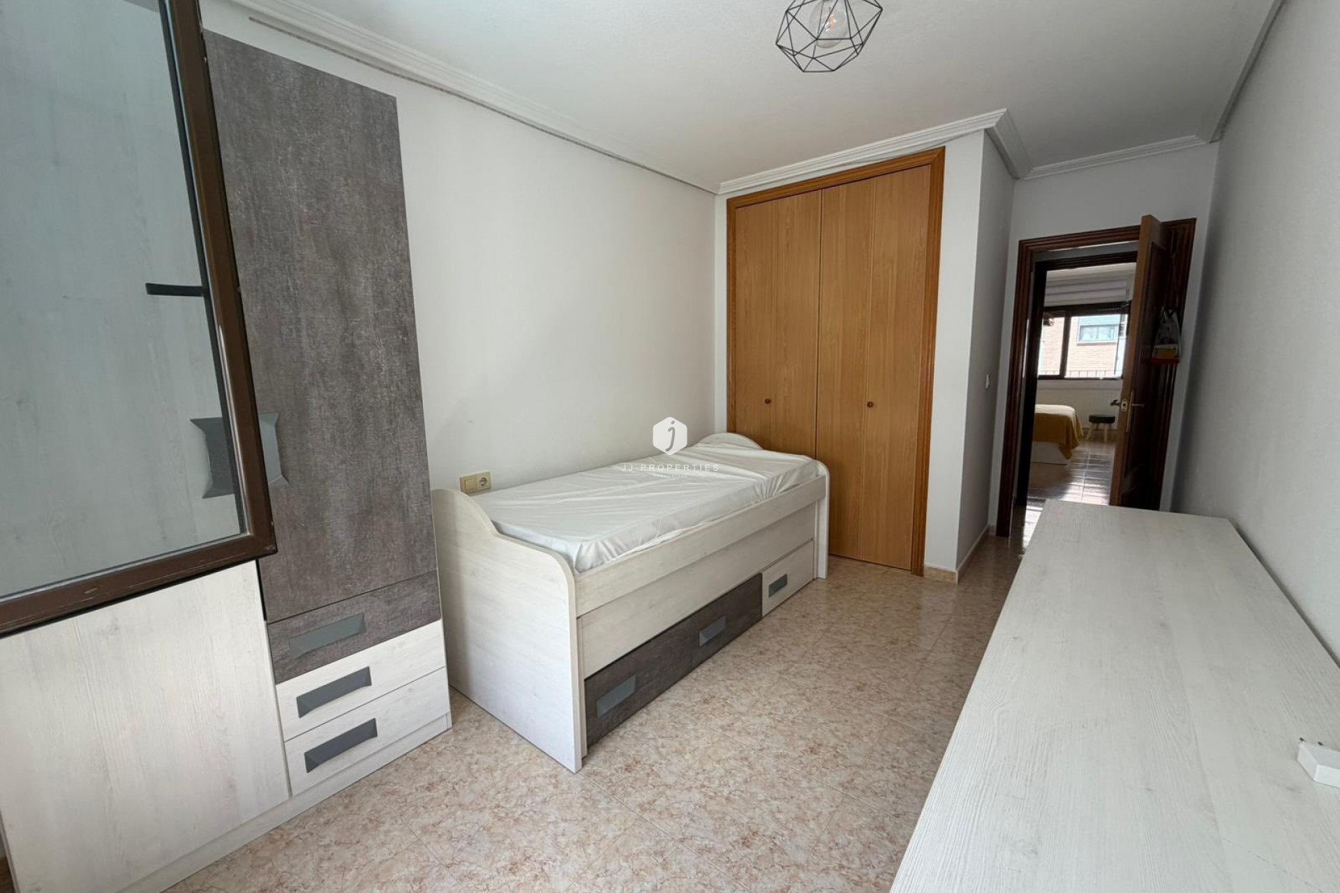 Aus zweiter Hand - Wohnung -
San Miguel de Salinas - Inland