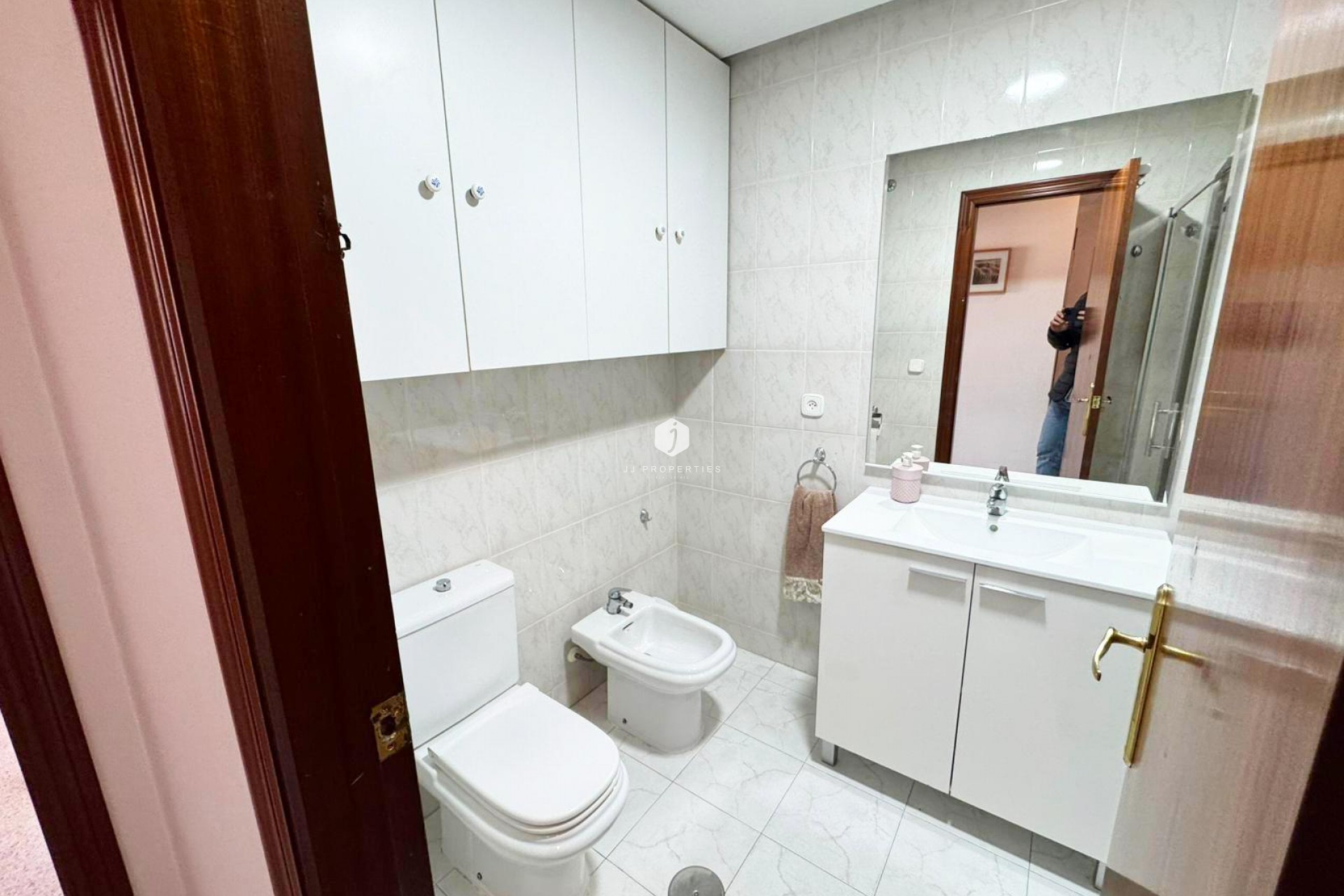Aus zweiter Hand - Wohnung -
San Miguel de Salinas - Inland