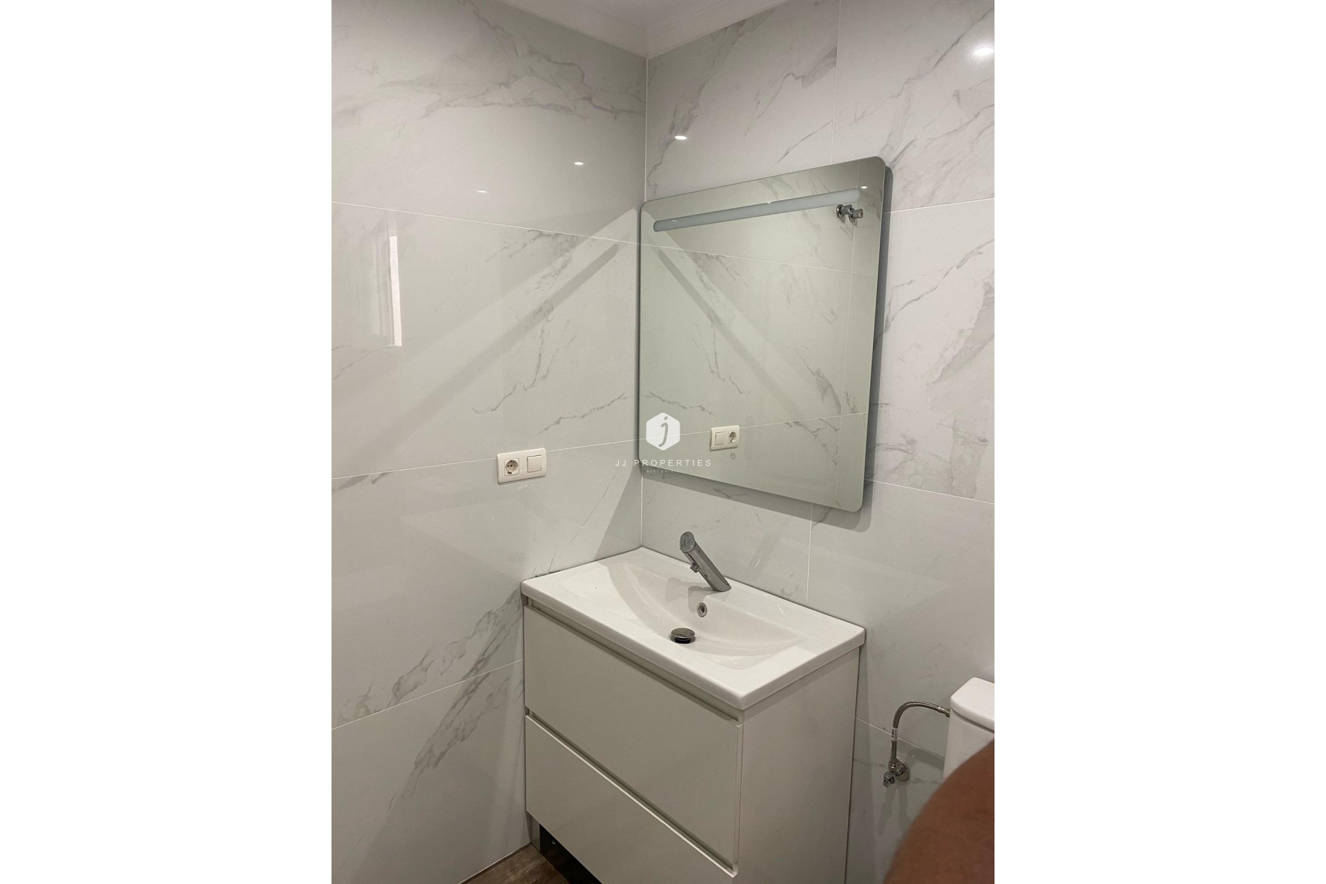 Aus zweiter Hand - Wohnung -
San Miguel de Salinas - Pueblo 9