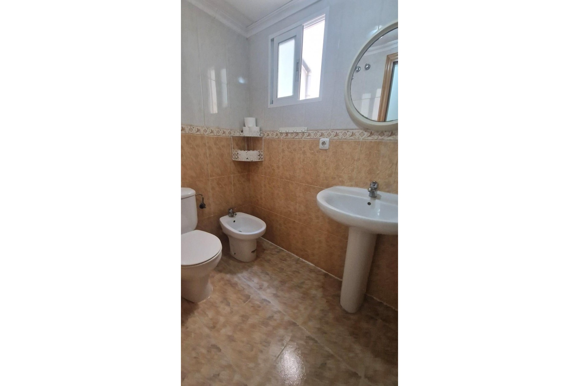 Aus zweiter Hand - Wohnung -
Torrevieja - Acequion