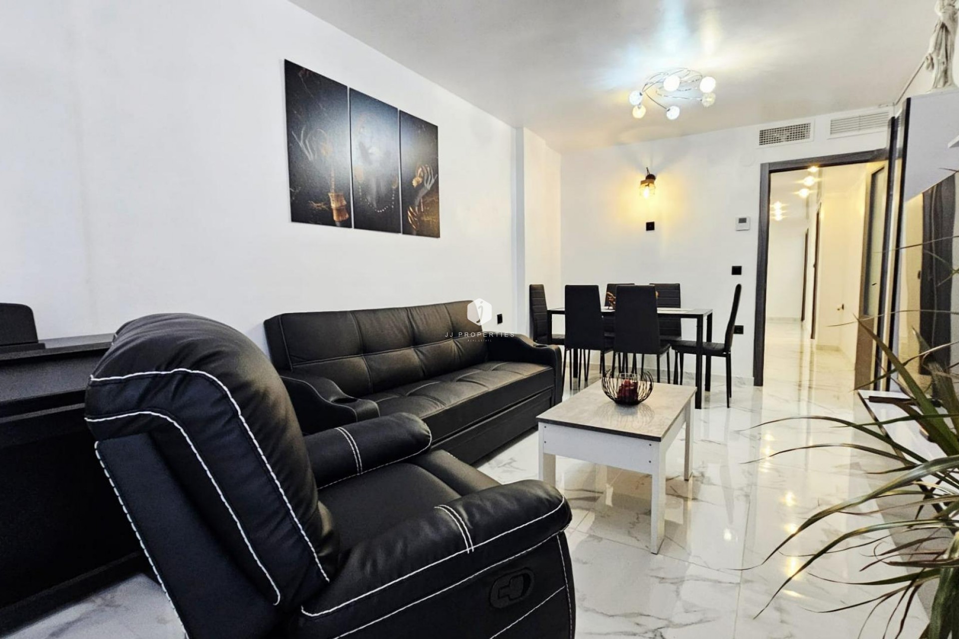 Aus zweiter Hand - Wohnung -
Torrevieja - Acequion