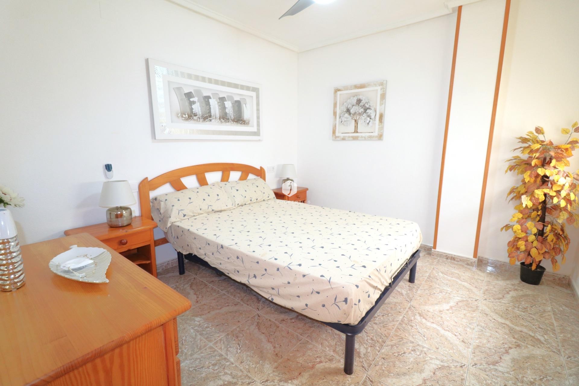 Aus zweiter Hand - Wohnung -
Torrevieja - Acequion