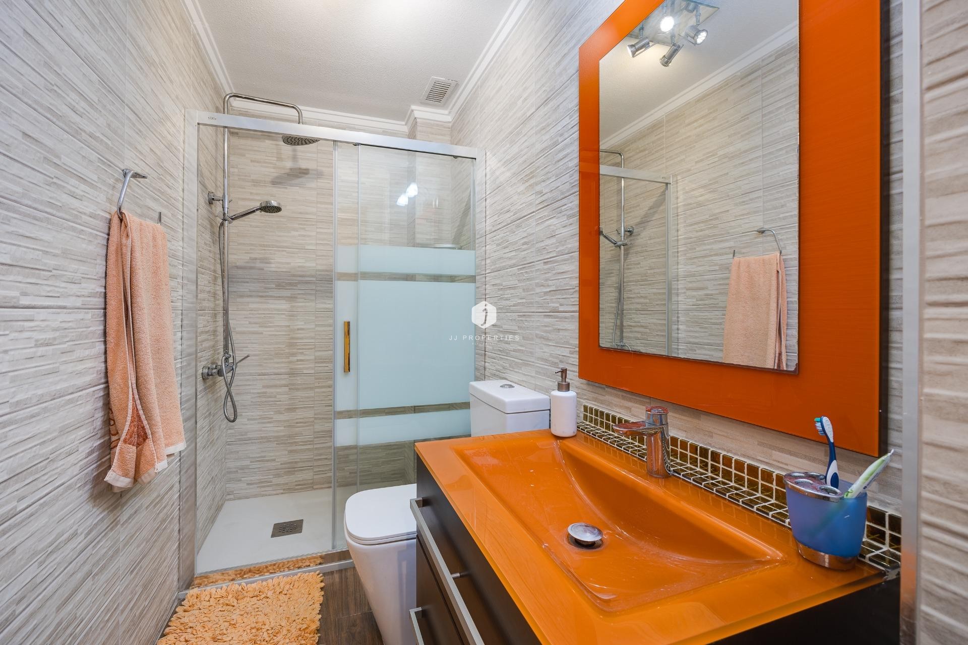 Aus zweiter Hand - Wohnung -
Torrevieja - Acequion