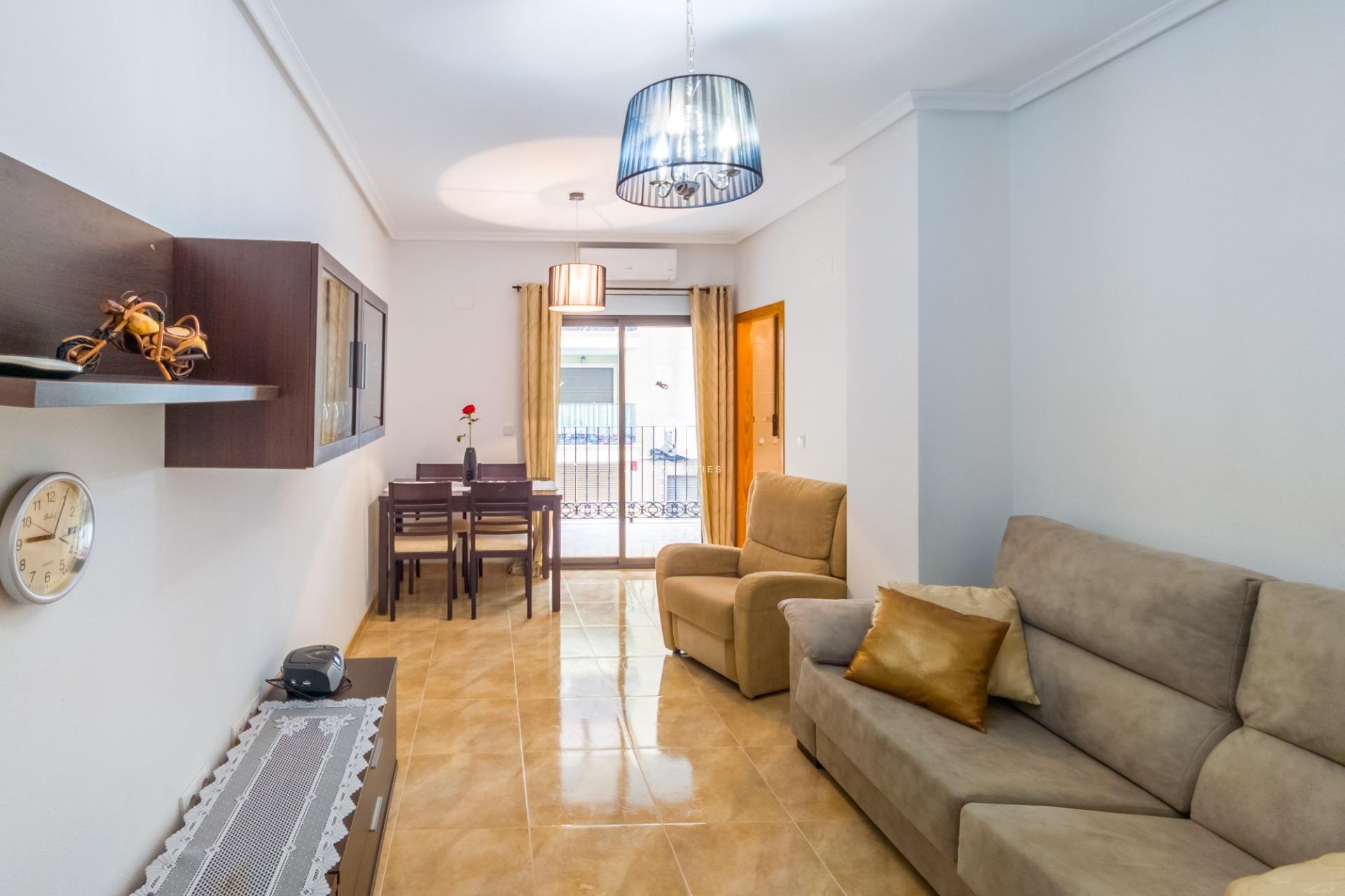 Aus zweiter Hand - Wohnung -
Torrevieja - Acequion