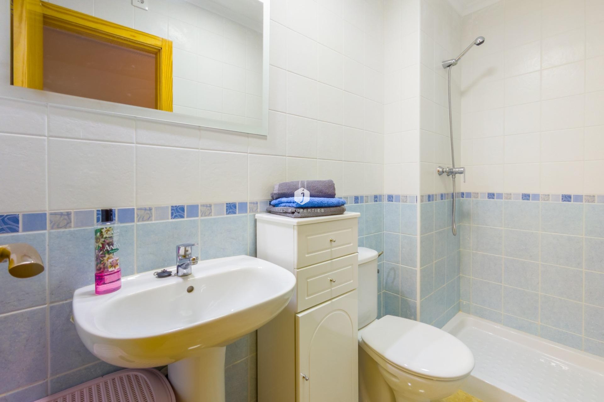 Aus zweiter Hand - Wohnung -
Torrevieja - Acequion