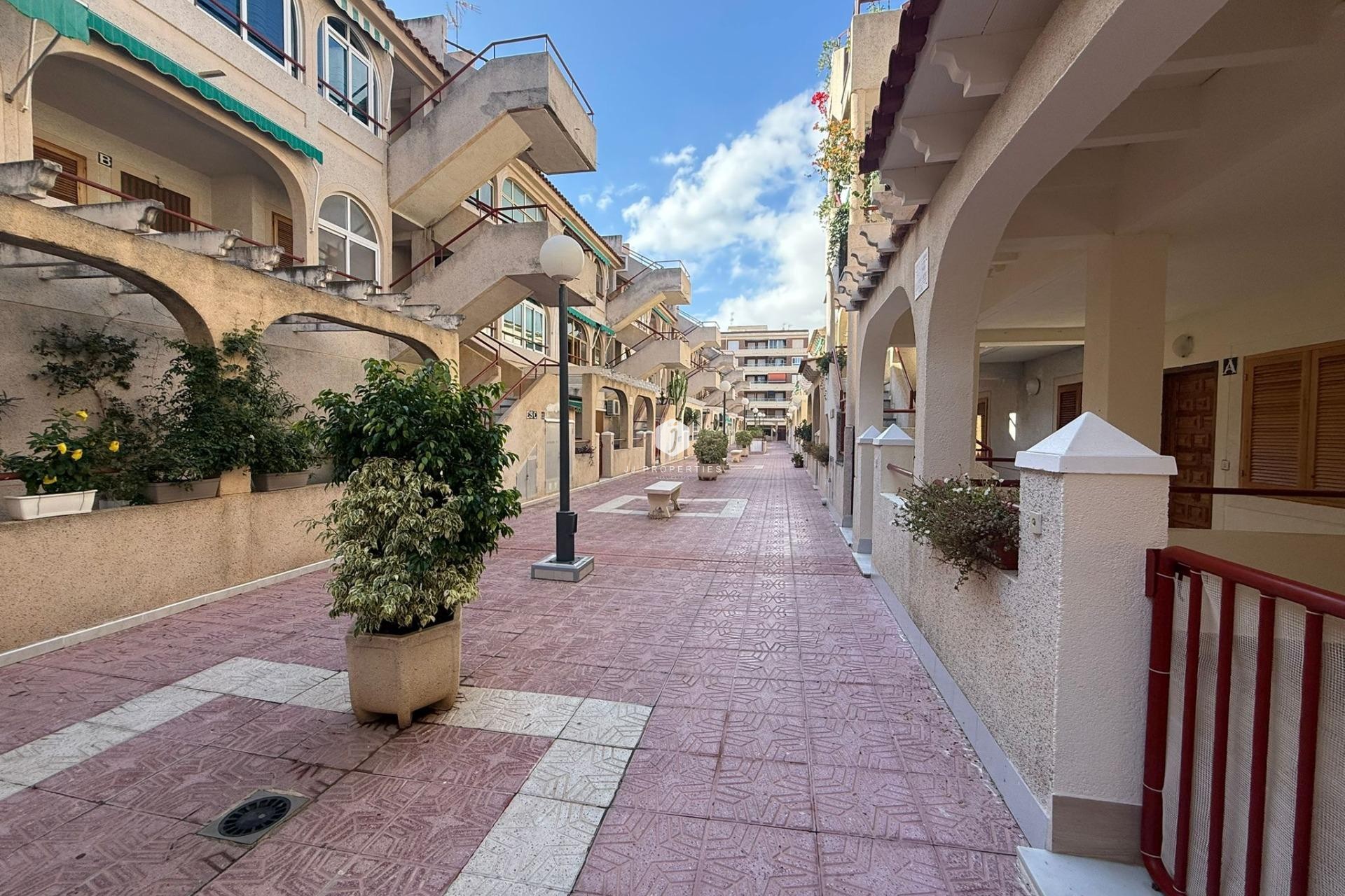 Aus zweiter Hand - Wohnung -
Torrevieja - Acequion