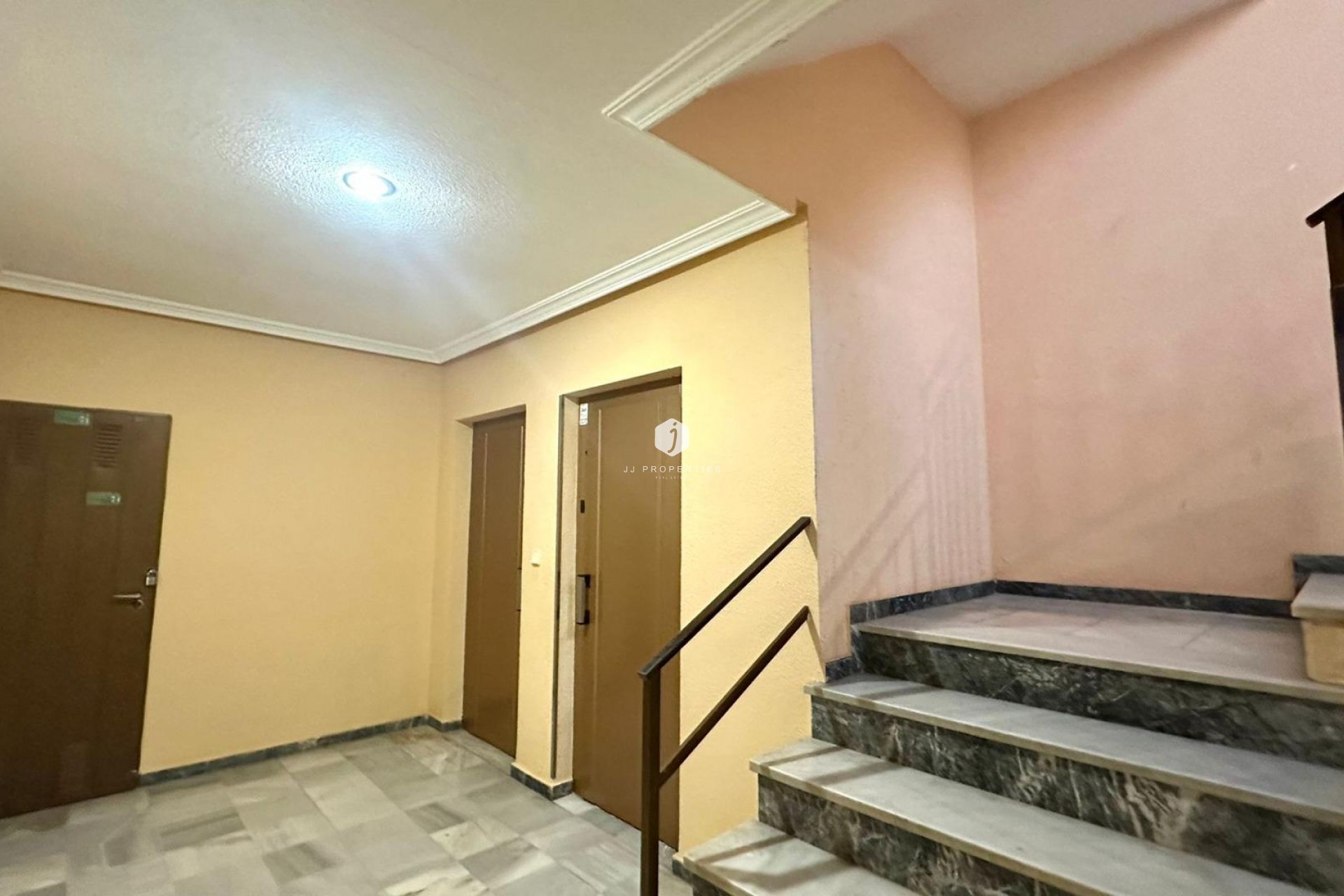 Aus zweiter Hand - Wohnung -
Torrevieja - Acequion