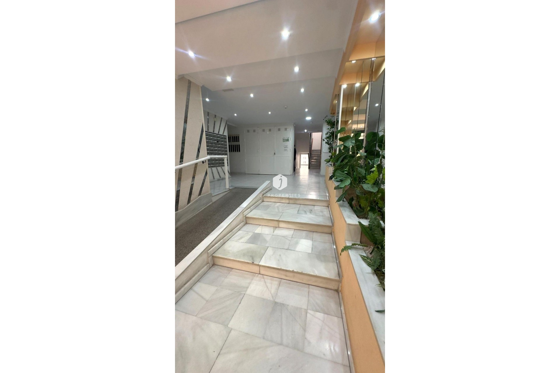 Aus zweiter Hand - Wohnung -
Torrevieja - Acequion