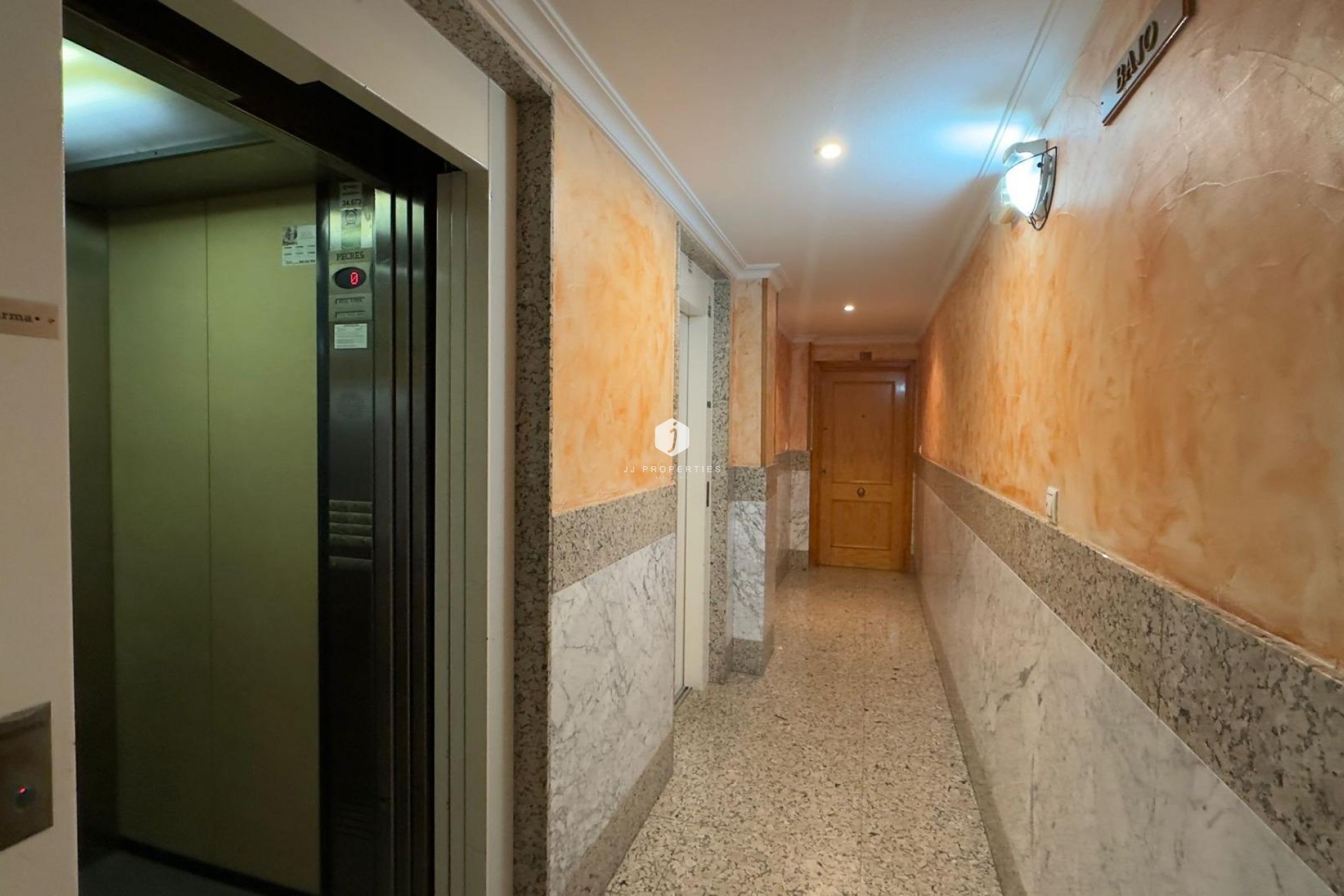 Aus zweiter Hand - Wohnung -
Torrevieja - Acequion