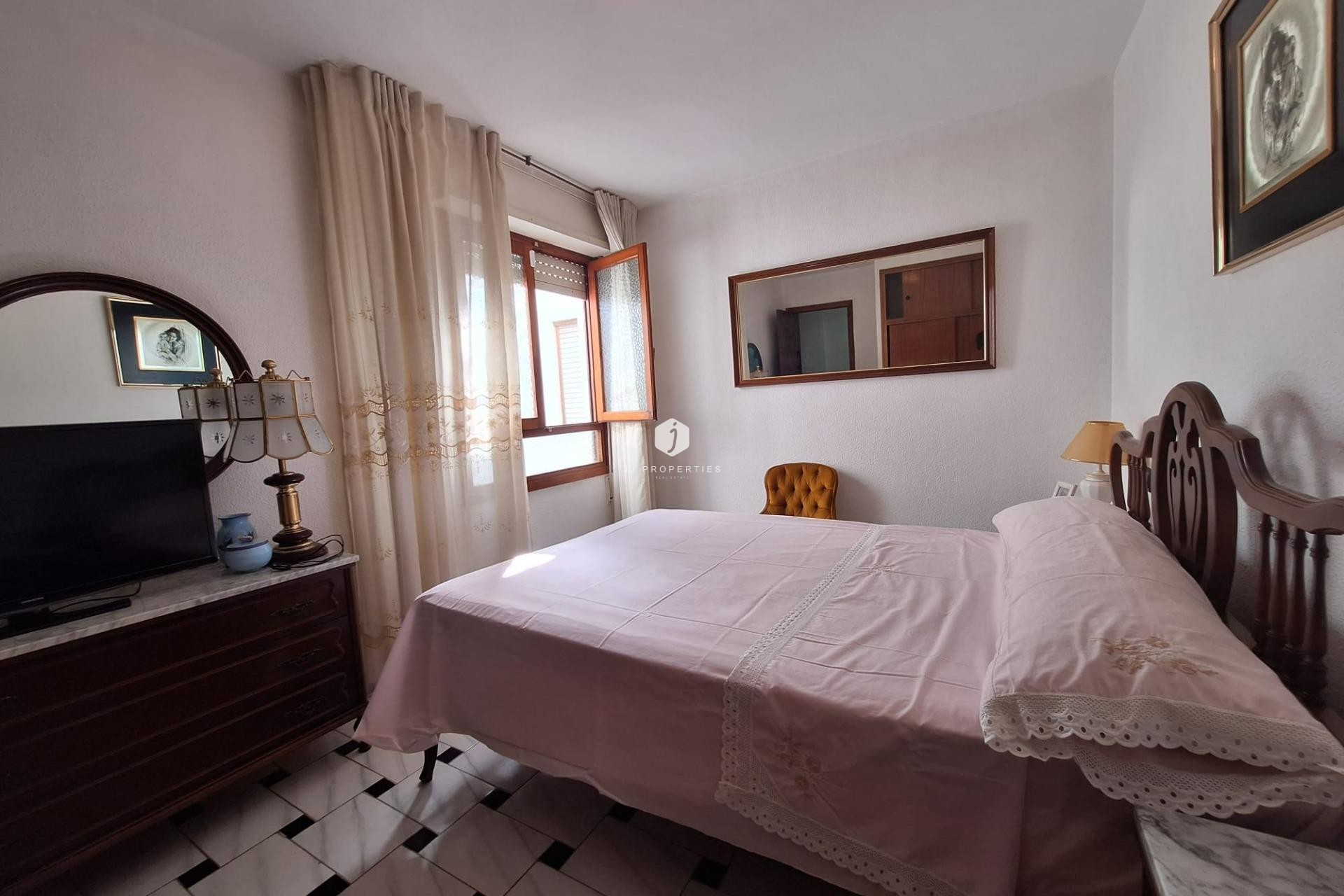 Aus zweiter Hand - Wohnung -
Torrevieja - Acequion