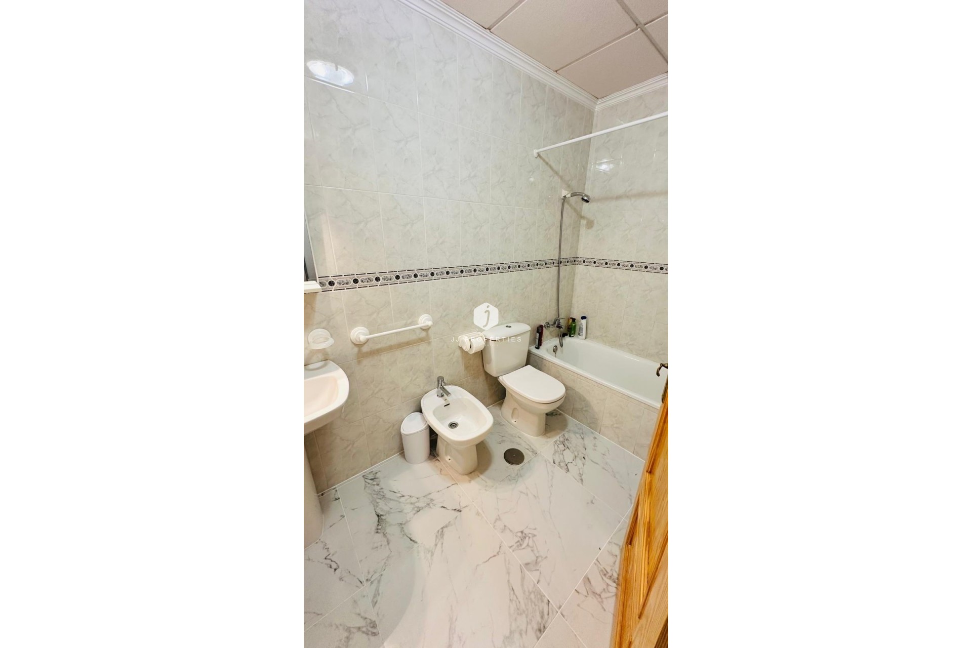 Aus zweiter Hand - Wohnung -
Torrevieja - Acequion